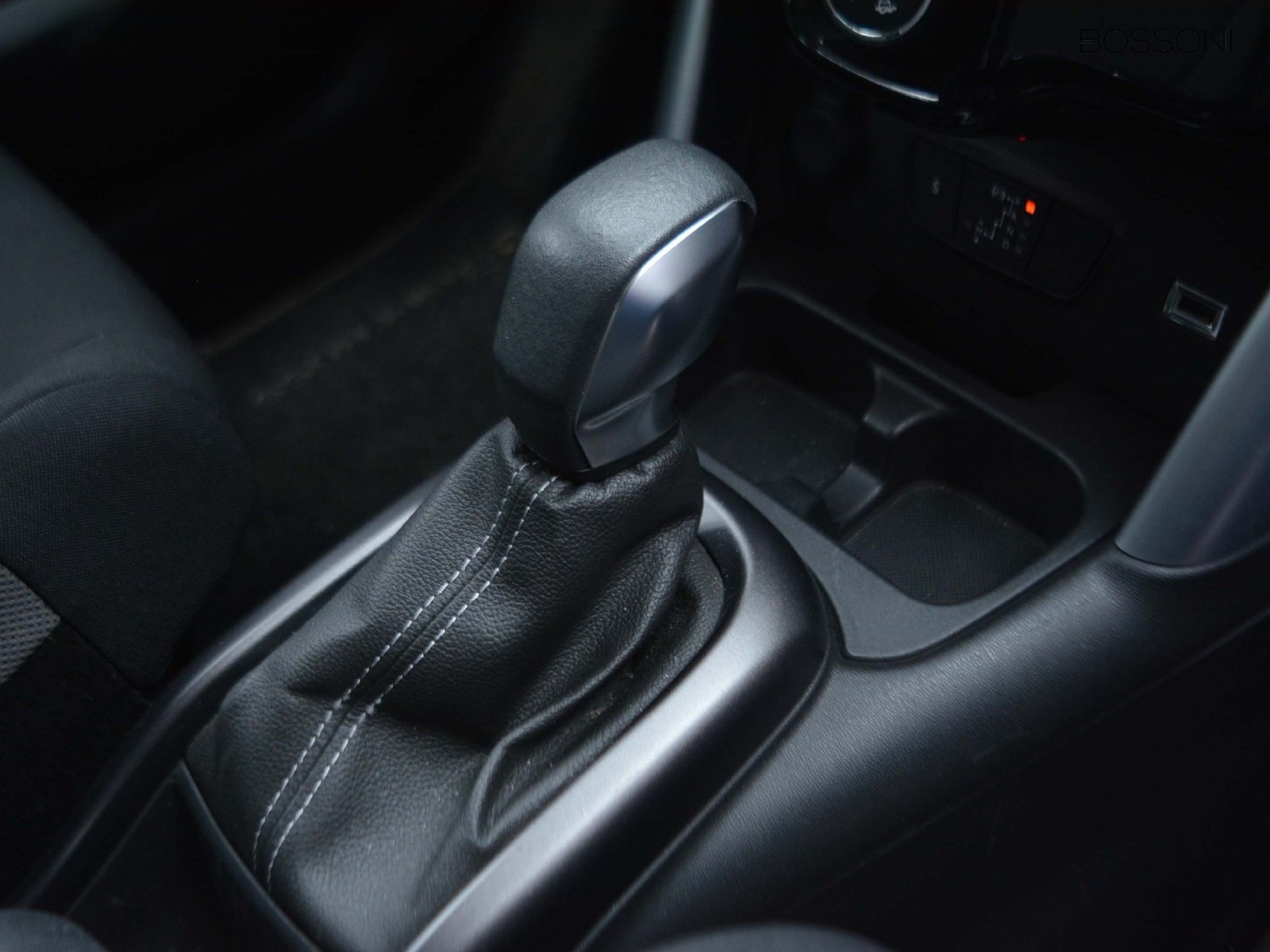 12 - Citroen C3 Aircross 1.2 puretech shine eat6 s&s