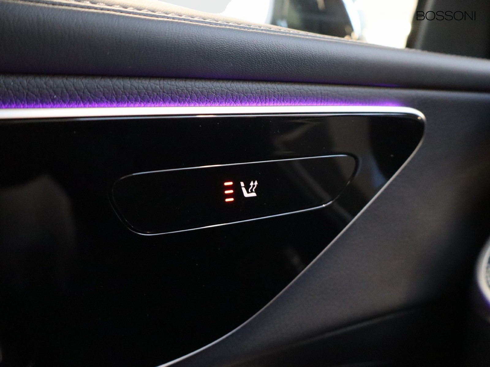 14 - Mercedes GLC suv 300 de plug in hybrid amg line advanced tech 4matic 9g-tronic