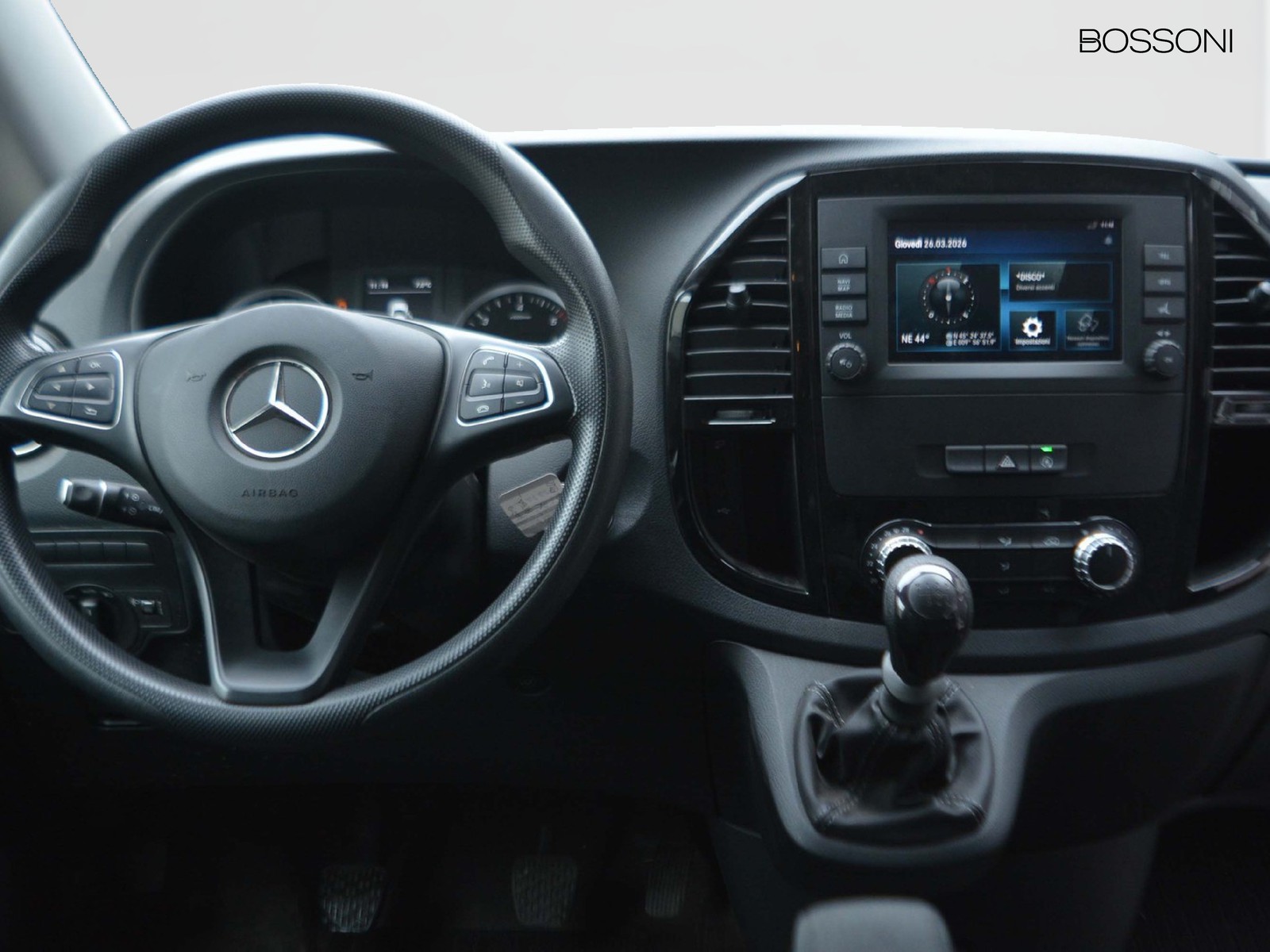 9 - Mercedes Vans Vito 114 cdi compact fwd mixto my20