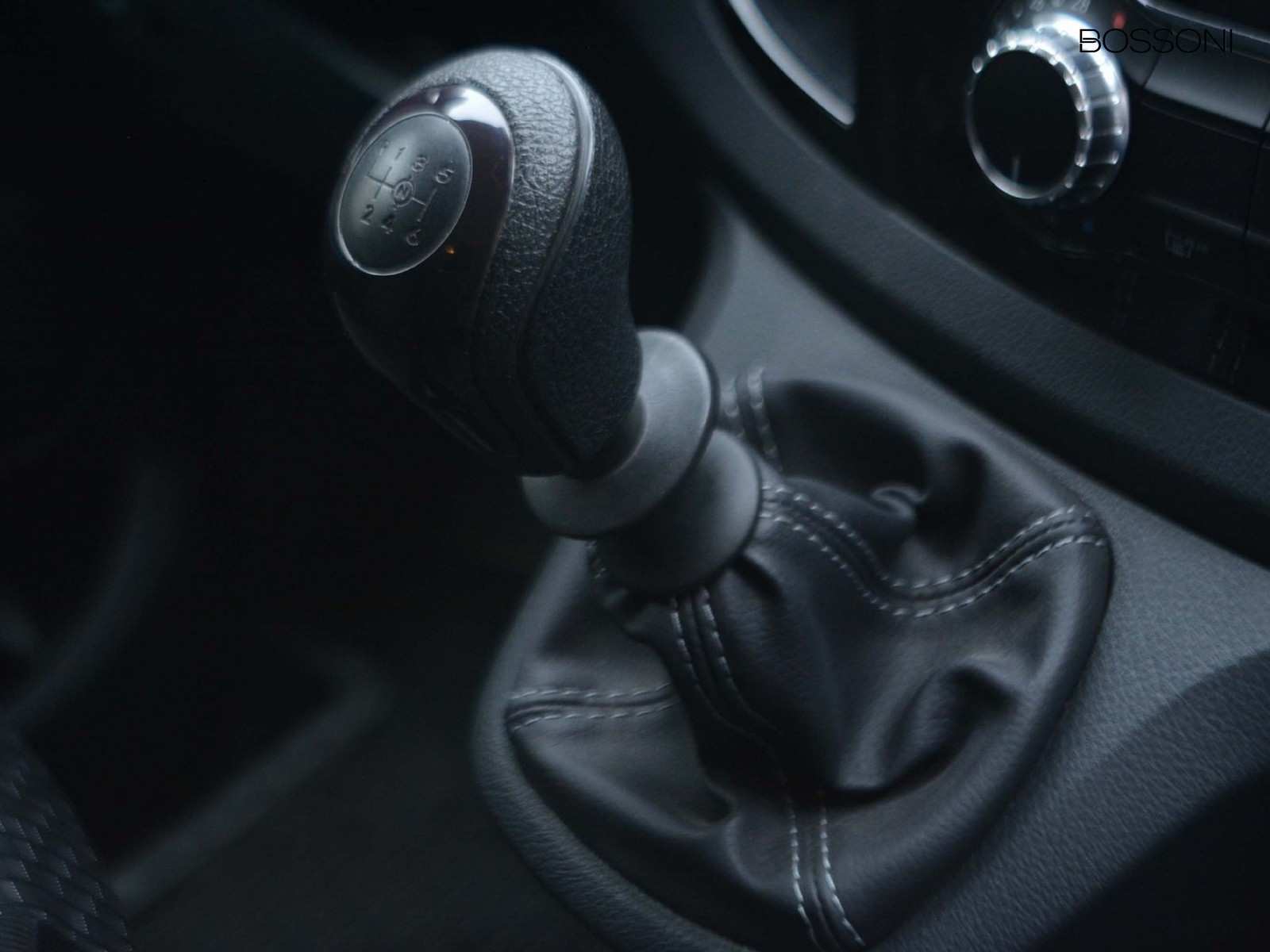 12 - Mercedes Vans Vito 114 cdi compact fwd mixto my20