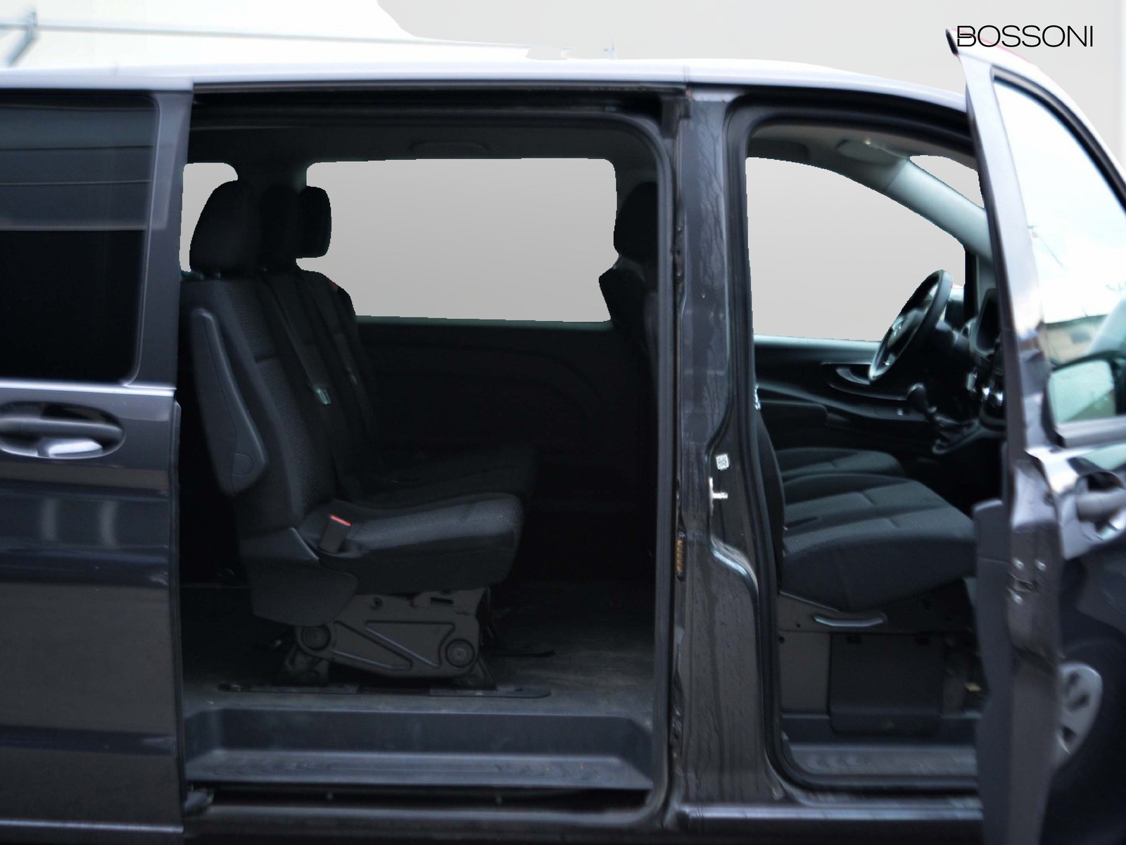 14 - Mercedes Vans Vito 114 cdi compact fwd mixto my20