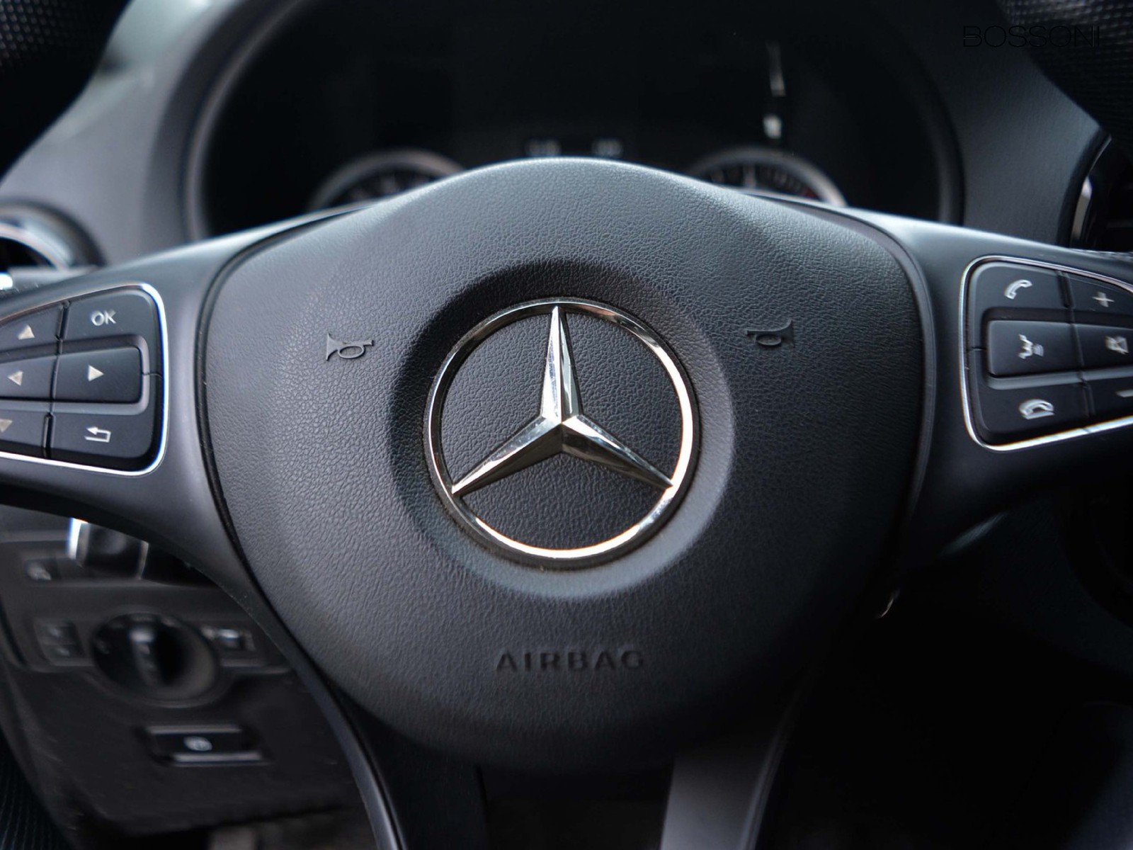 16 - Mercedes Vans Vito 114 cdi compact fwd mixto my20