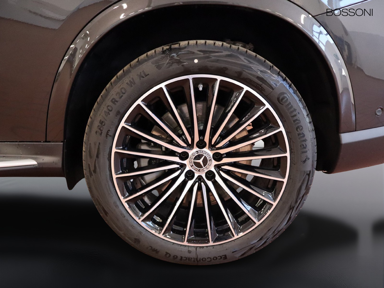 4 - Mercedes GLC suv 300 de plug in hybrid amg line advanced tech 4matic 9g-tronic