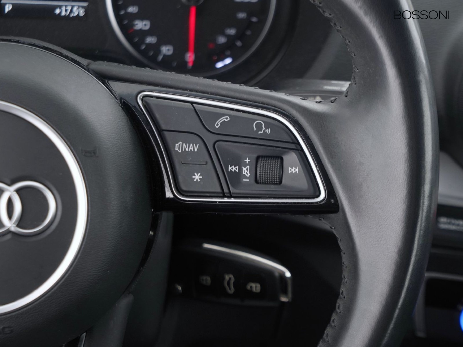 9 - Audi Q2 30 1.6 tdi admired s tronic my20