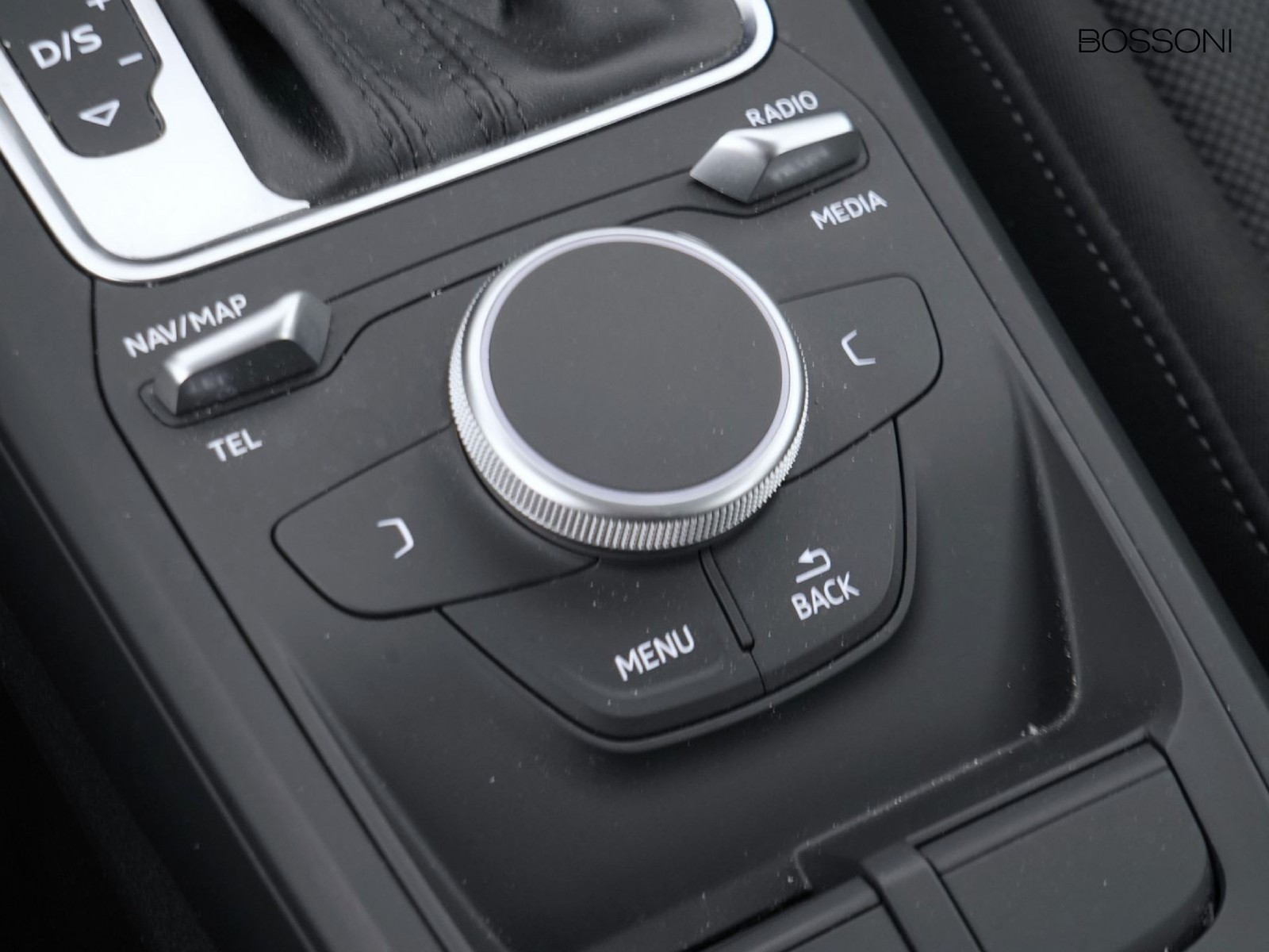 23 - Audi Q2 30 1.6 tdi admired s tronic my20