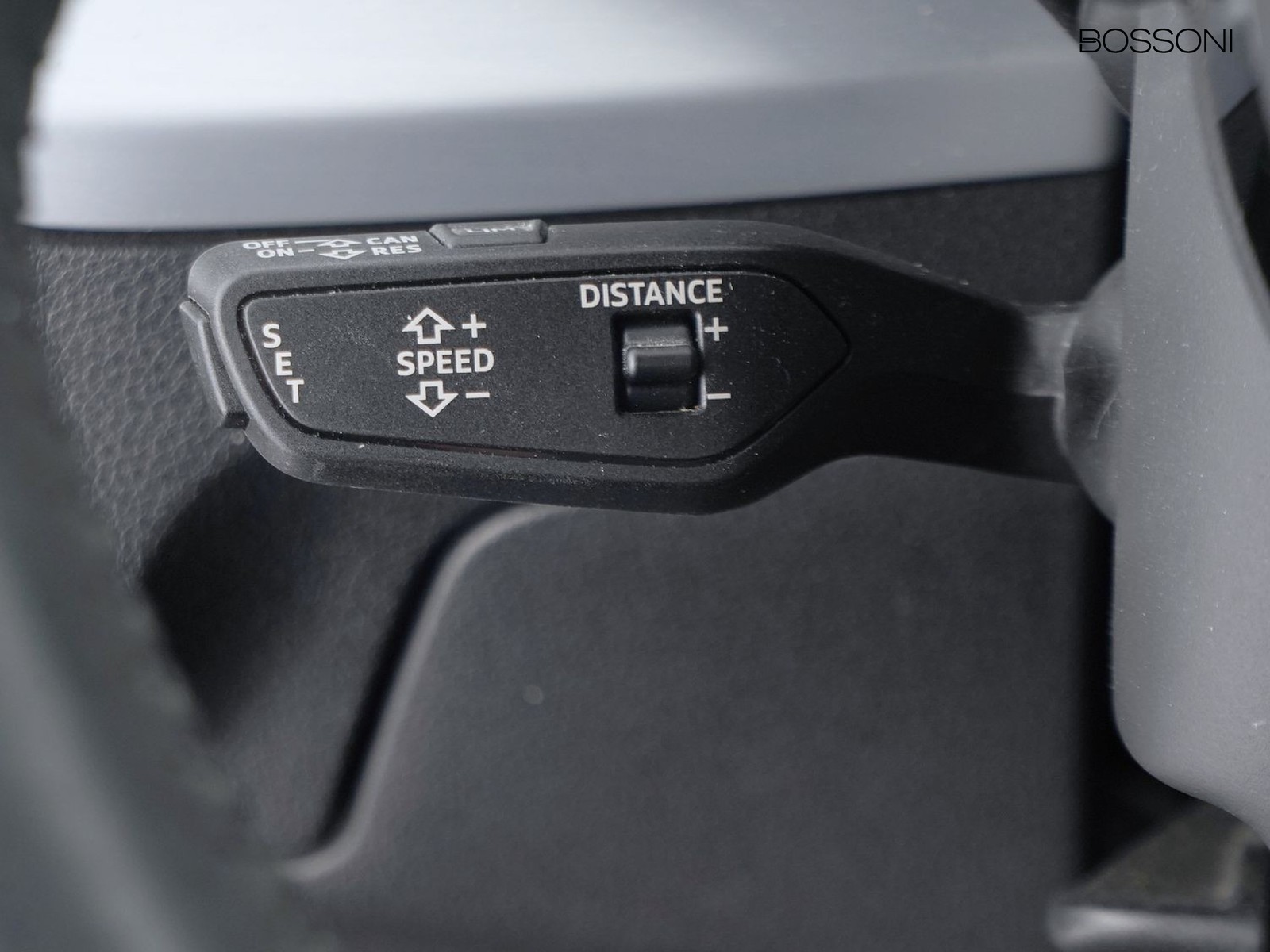 24 - Audi Q2 30 1.6 tdi admired s tronic my20