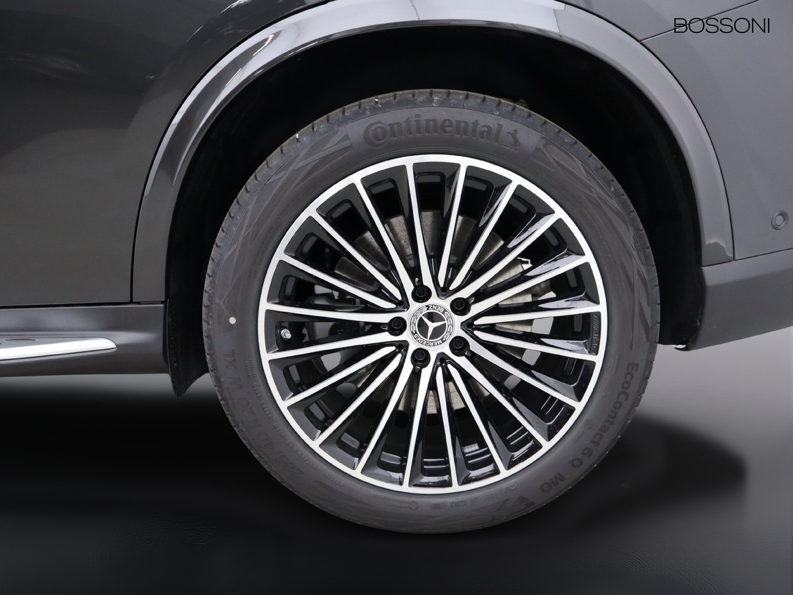 4 - Mercedes GLC suv 300 de plug in hybrid amg line advanced tech 4matic 9g-tronic