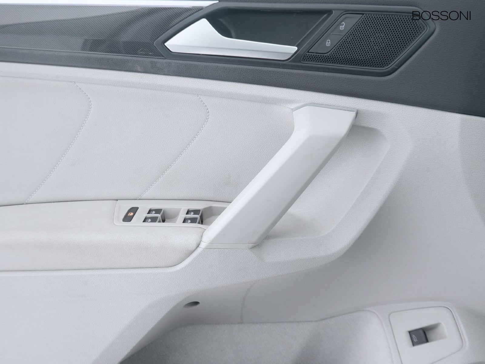 16 - Volkswagen Tiguan 1.5 tsi act 150cv elegance dsg