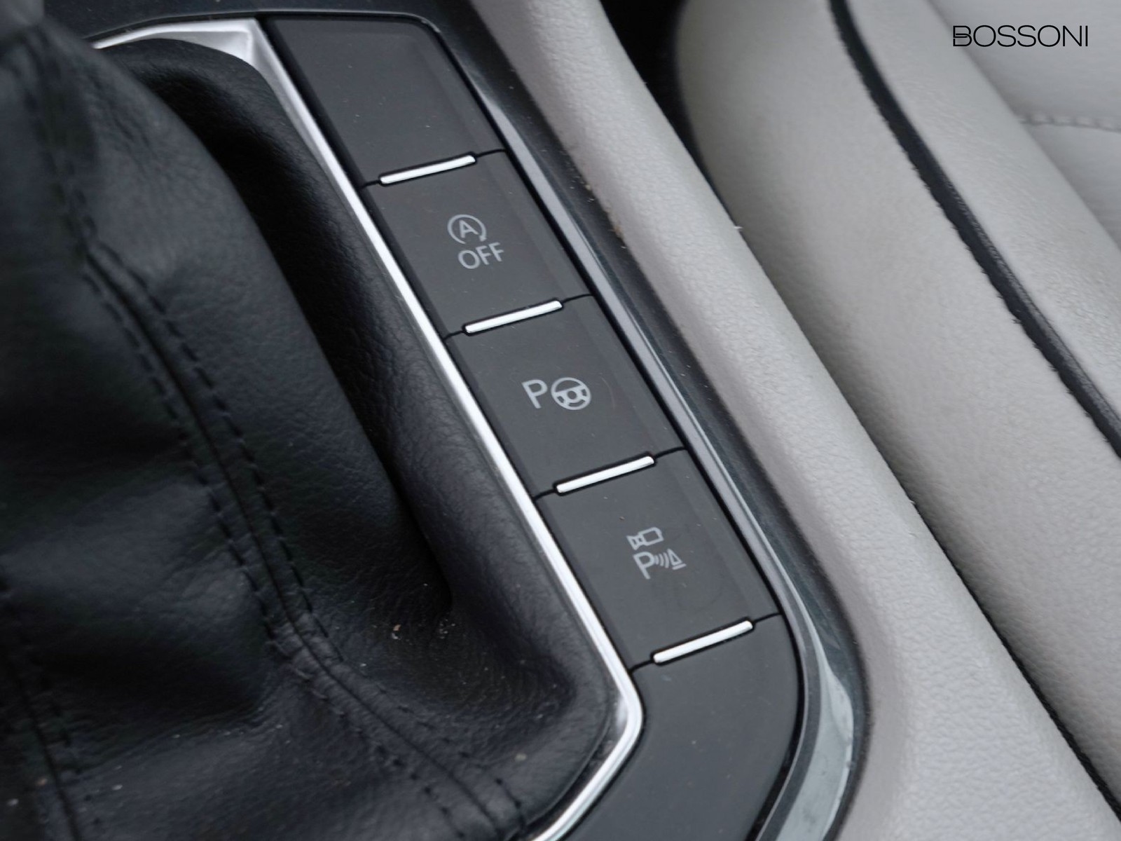 26 - Volkswagen Tiguan 1.5 tsi act 150cv elegance dsg