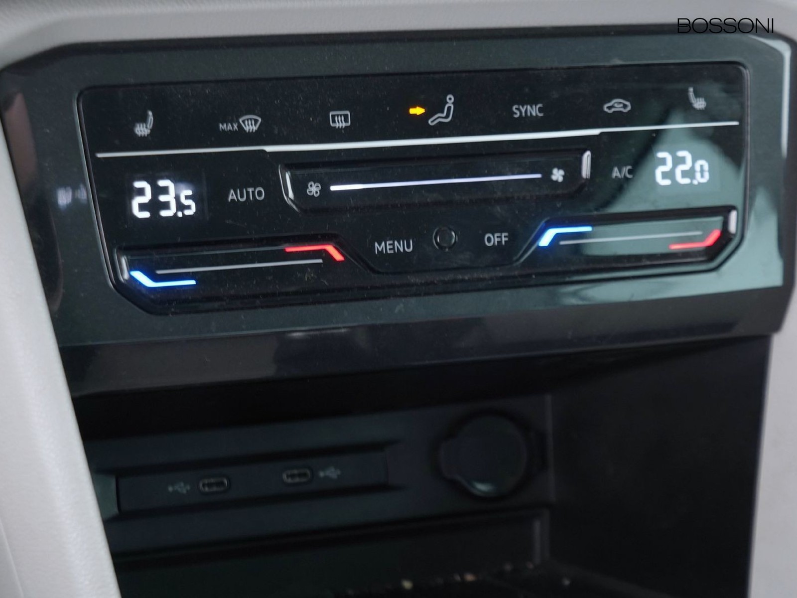 27 - Volkswagen Tiguan 1.5 tsi act 150cv elegance dsg