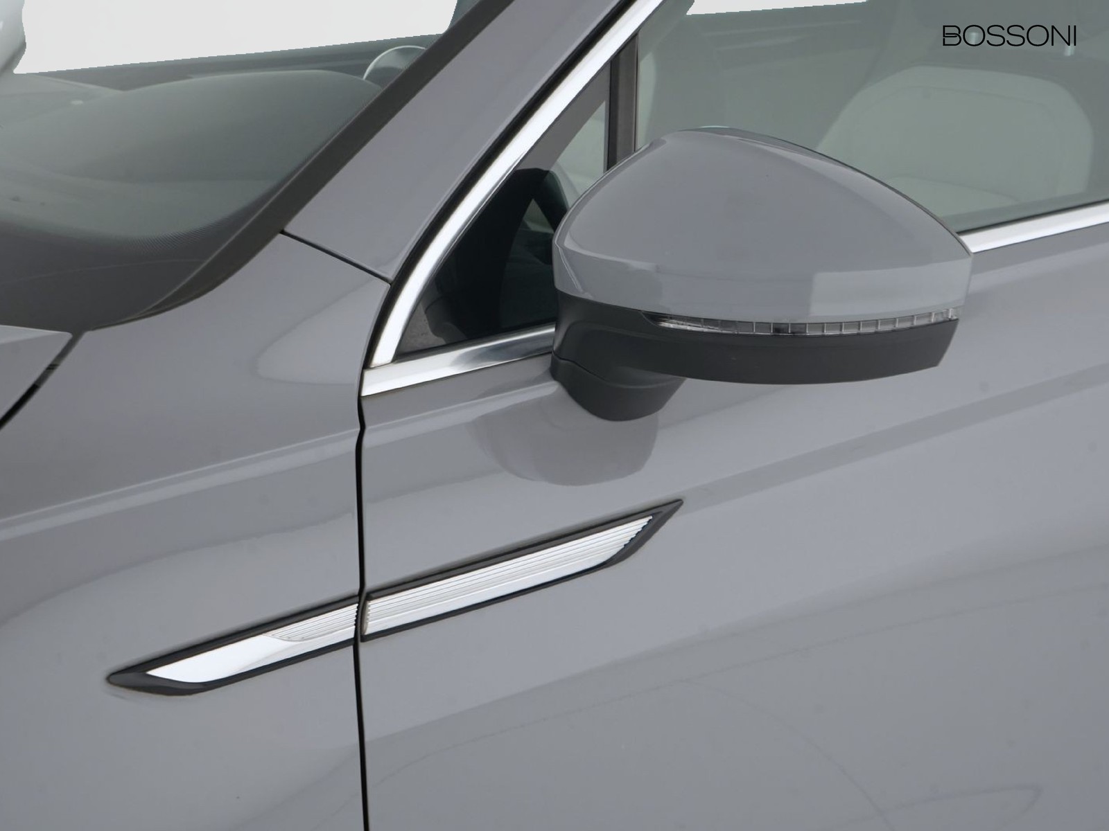 42 - Volkswagen Tiguan 1.5 tsi act 150cv elegance dsg