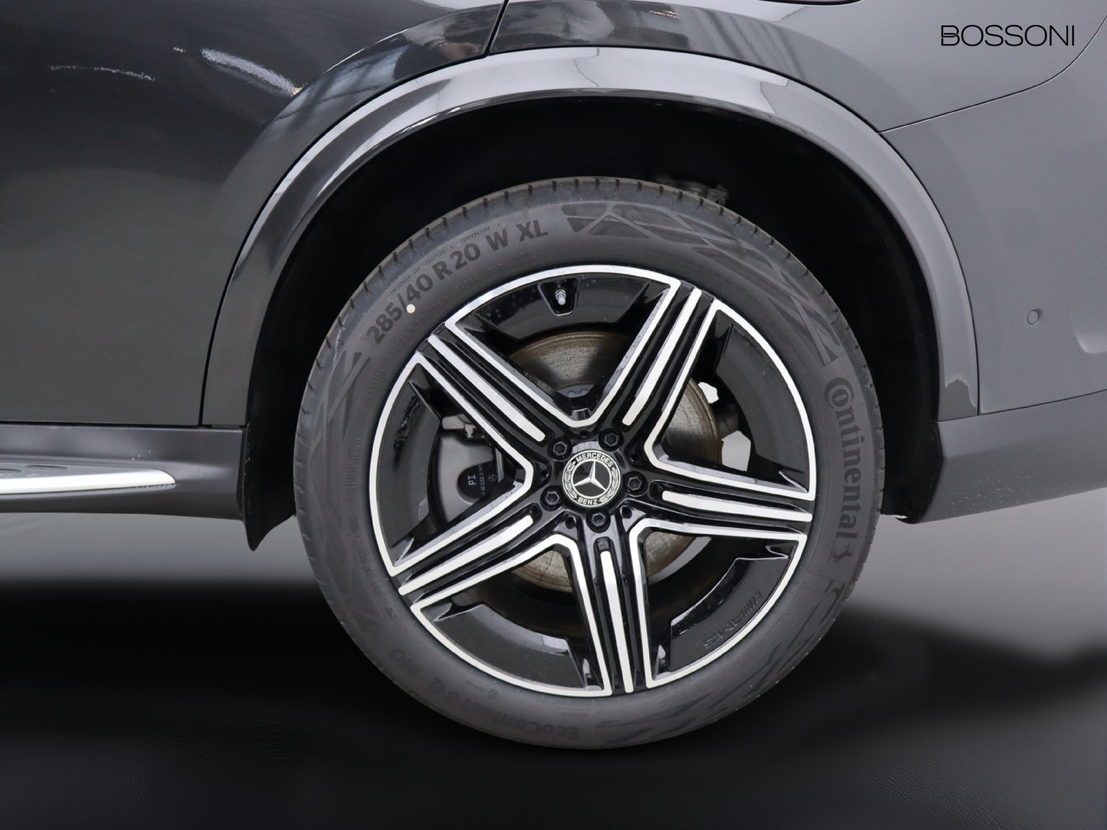 4 - Mercedes GLC coupe 300 de plug in hybrid amg line advanced plus 4matic 9g-tronic