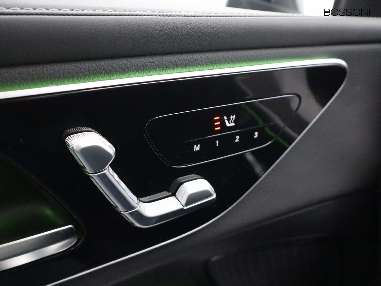 15 - Mercedes GLC coupe 300 de plug in hybrid amg line advanced plus 4matic 9g-tronic