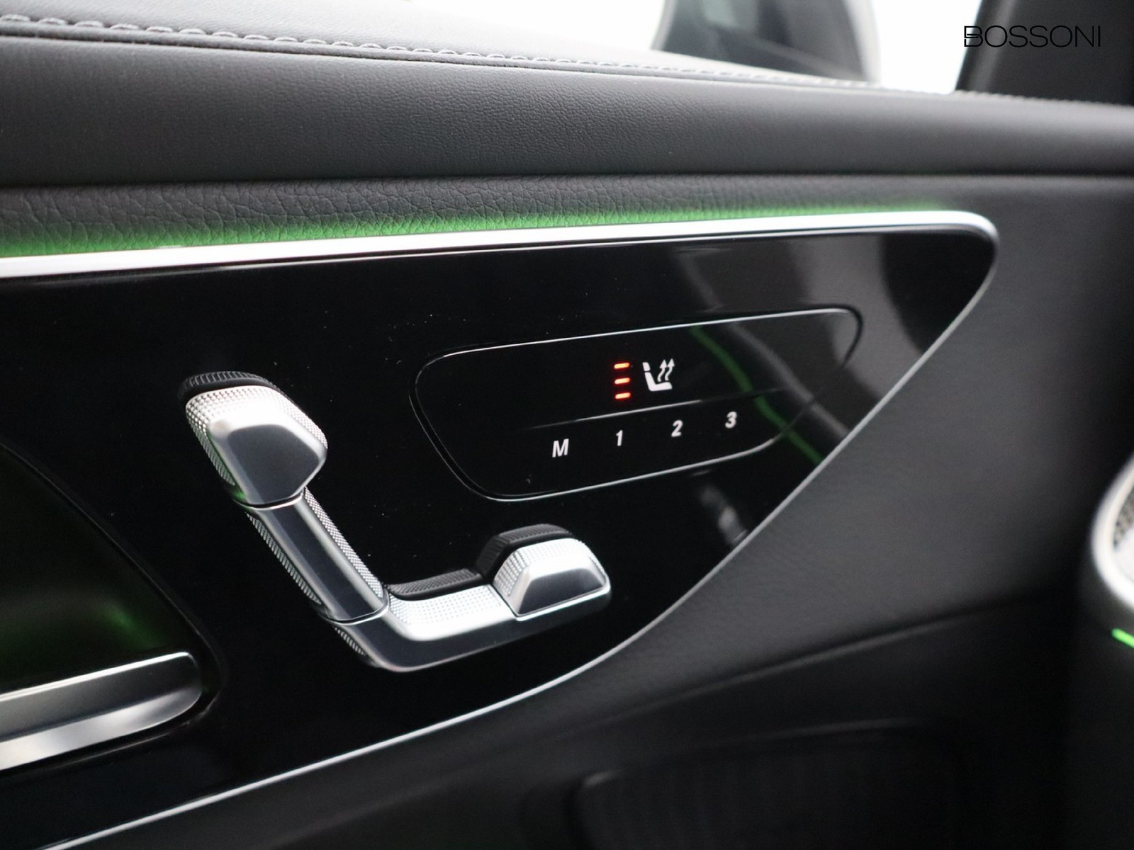 15 - Mercedes GLC coupe 300 de plug in hybrid amg line advanced plus 4matic 9g-tronic