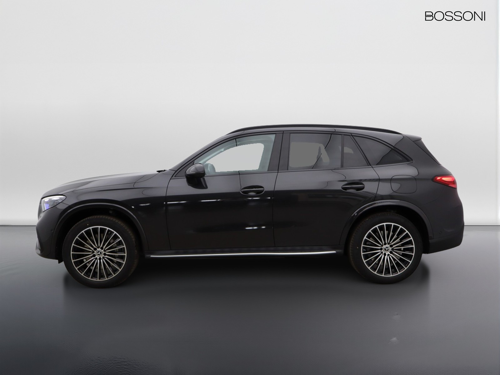 3 - Mercedes GLC suv 300 de plug in hybrid amg line advanced tech 4matic 9g-tronic
