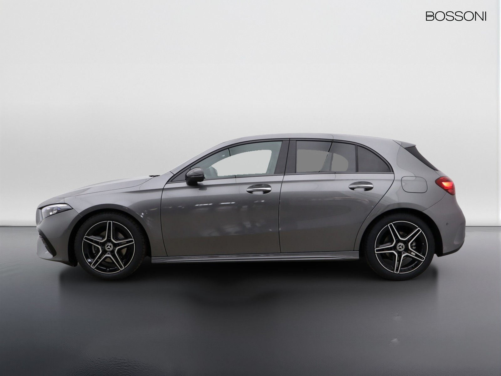 3 - Mercedes Classe A 180 d amg line extra speedshift dct amg 8g