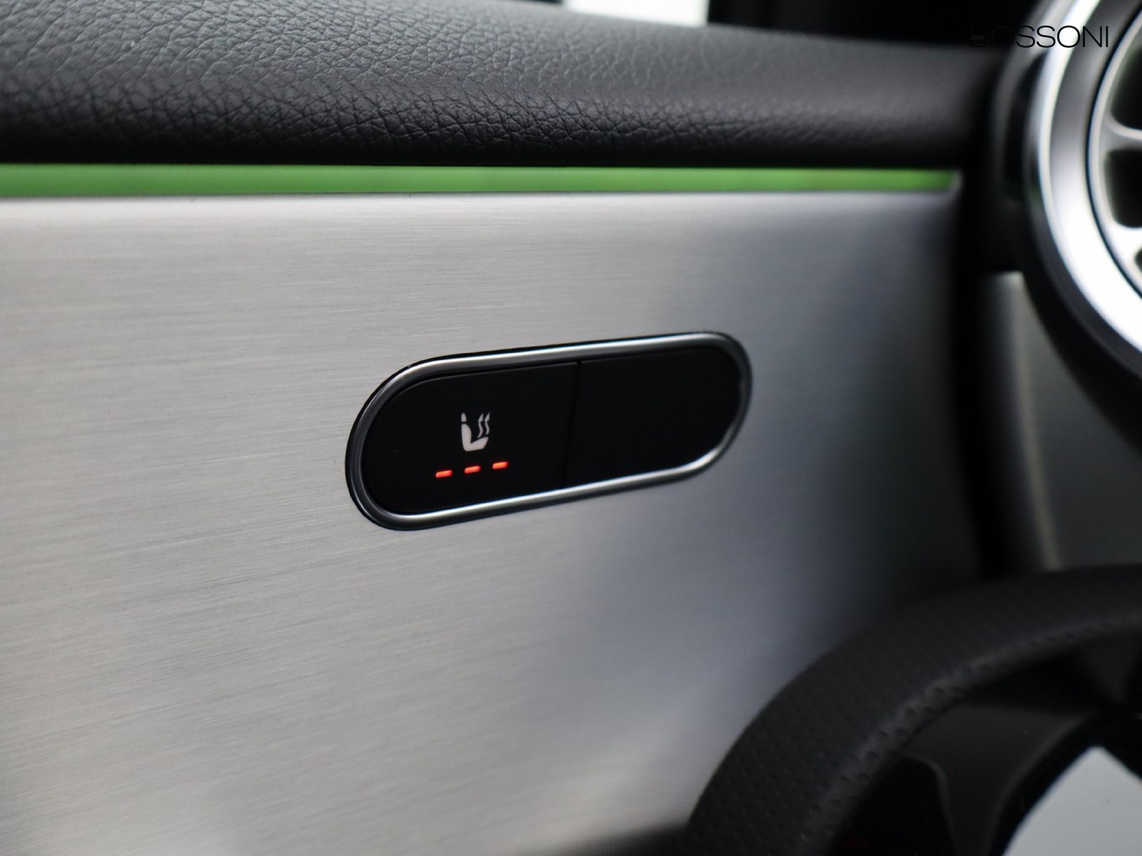 15 - Mercedes Classe A 180 d amg line extra speedshift dct amg 8g