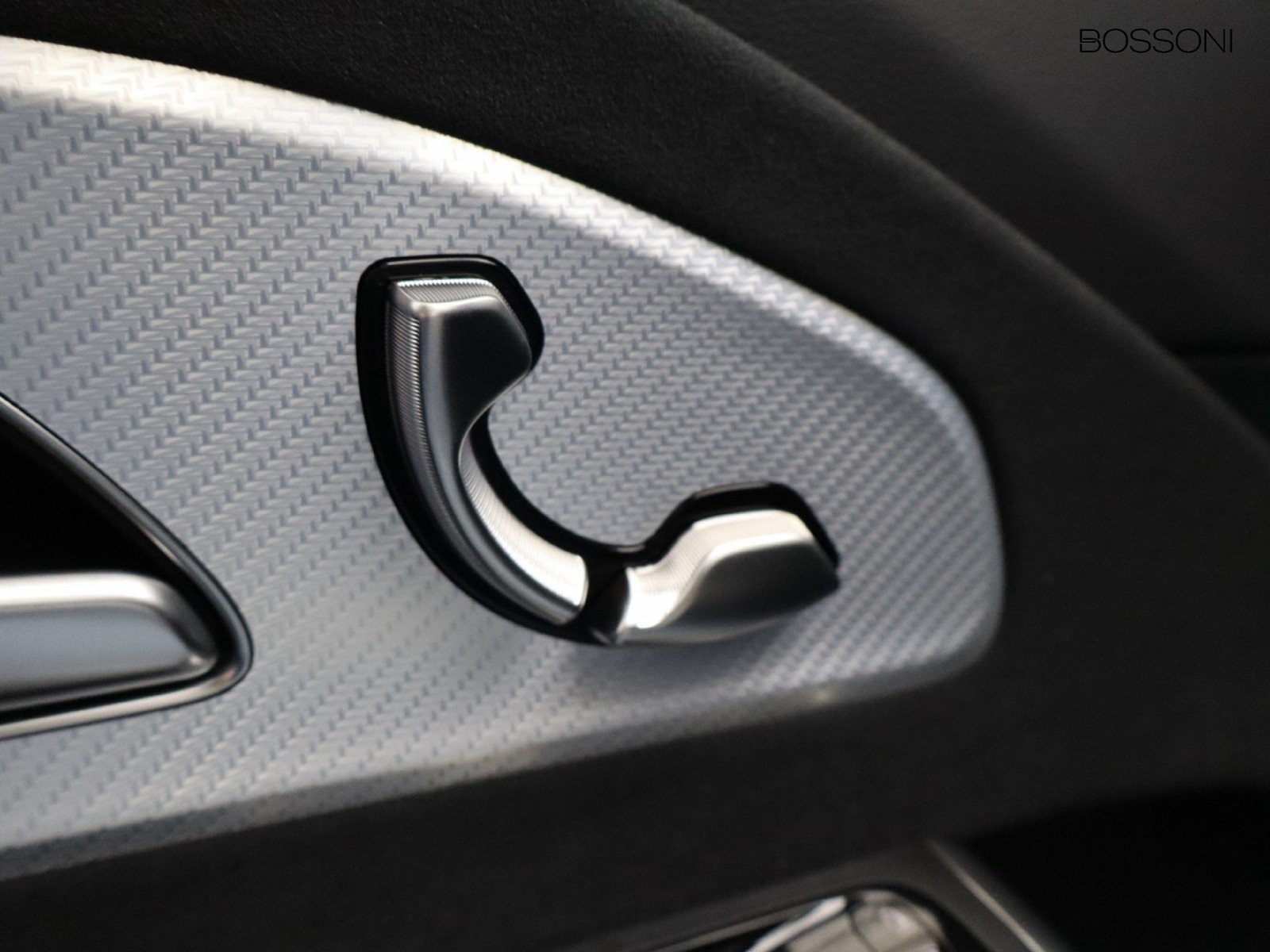 15 - Mercedes CLA 200 advanced plus 4matic auto