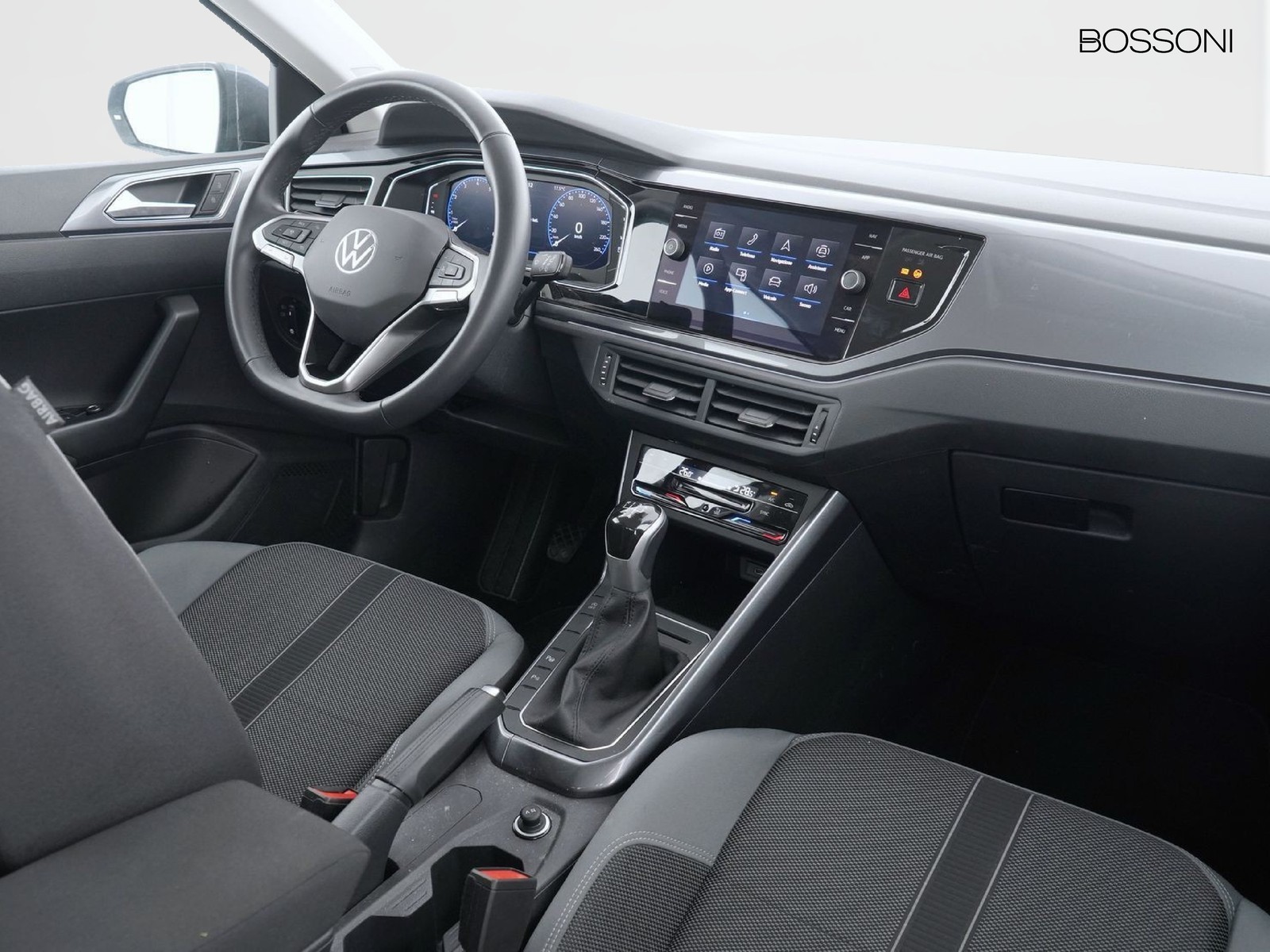 6 - Volkswagen Polo 1.0 tsi 95cv style