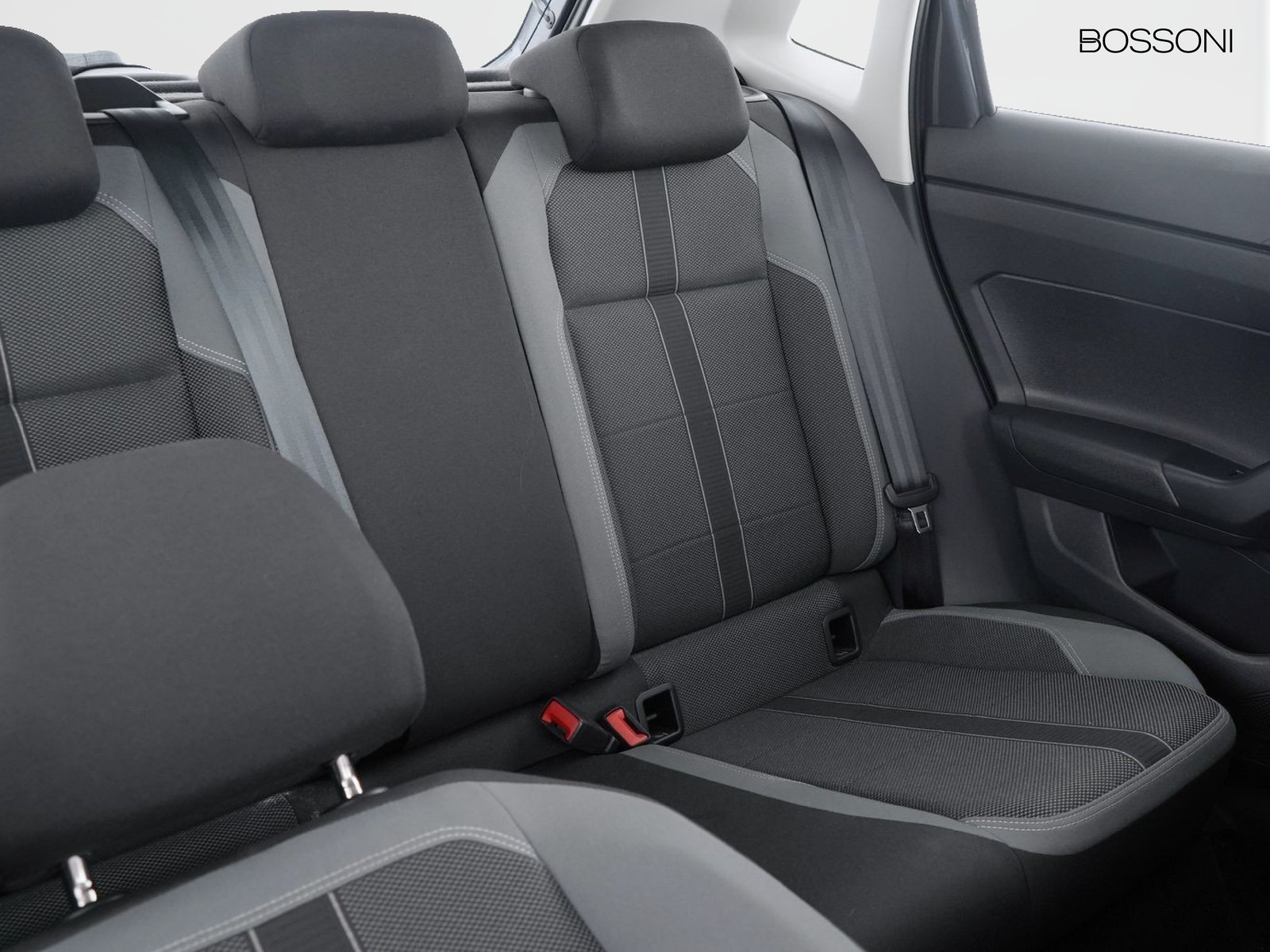 21 - Volkswagen Polo 1.0 tsi 95cv style