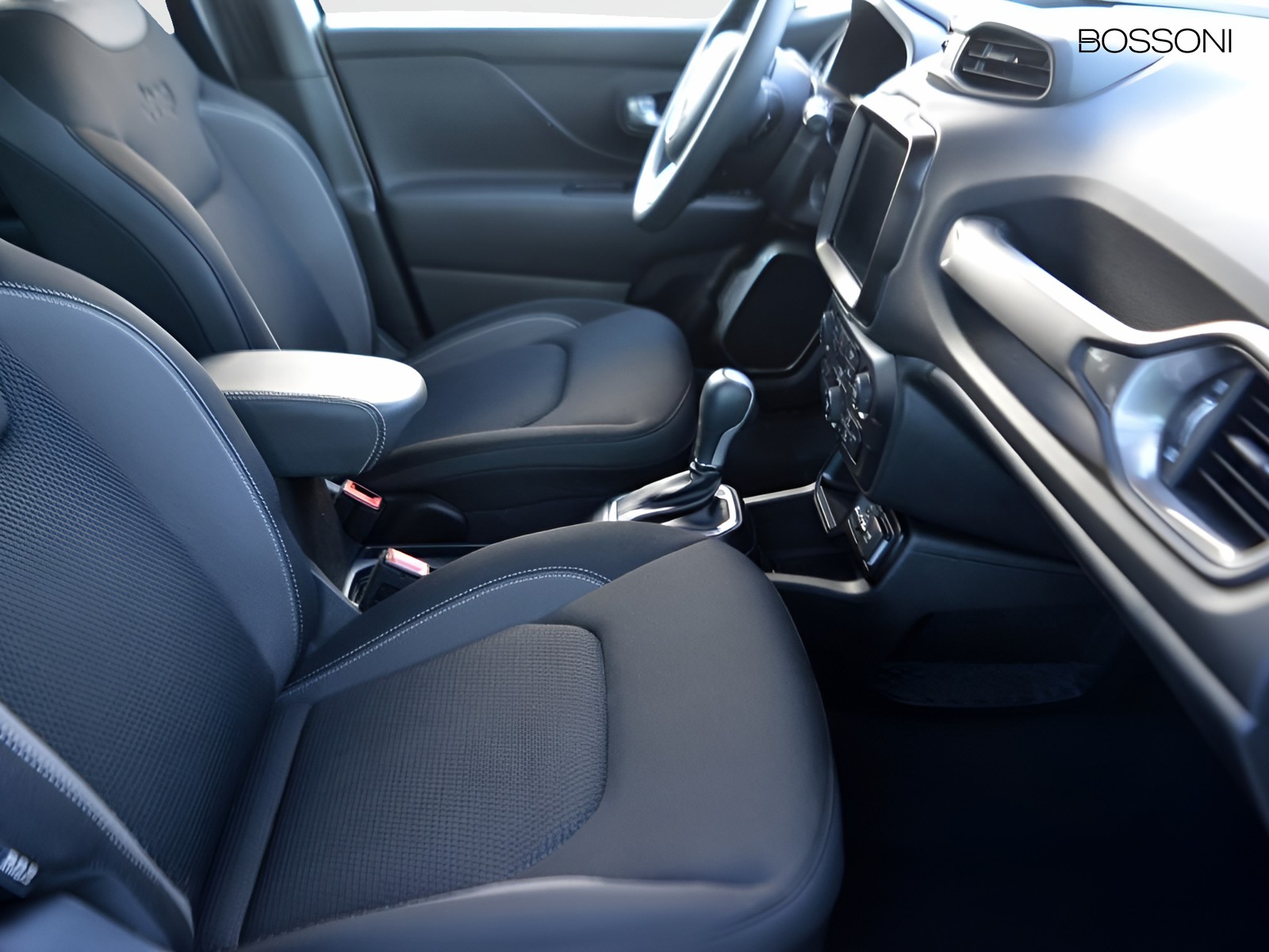 5 - Jeep Renegade 1.5 turbo t4 mhev 130cv limited 2wd