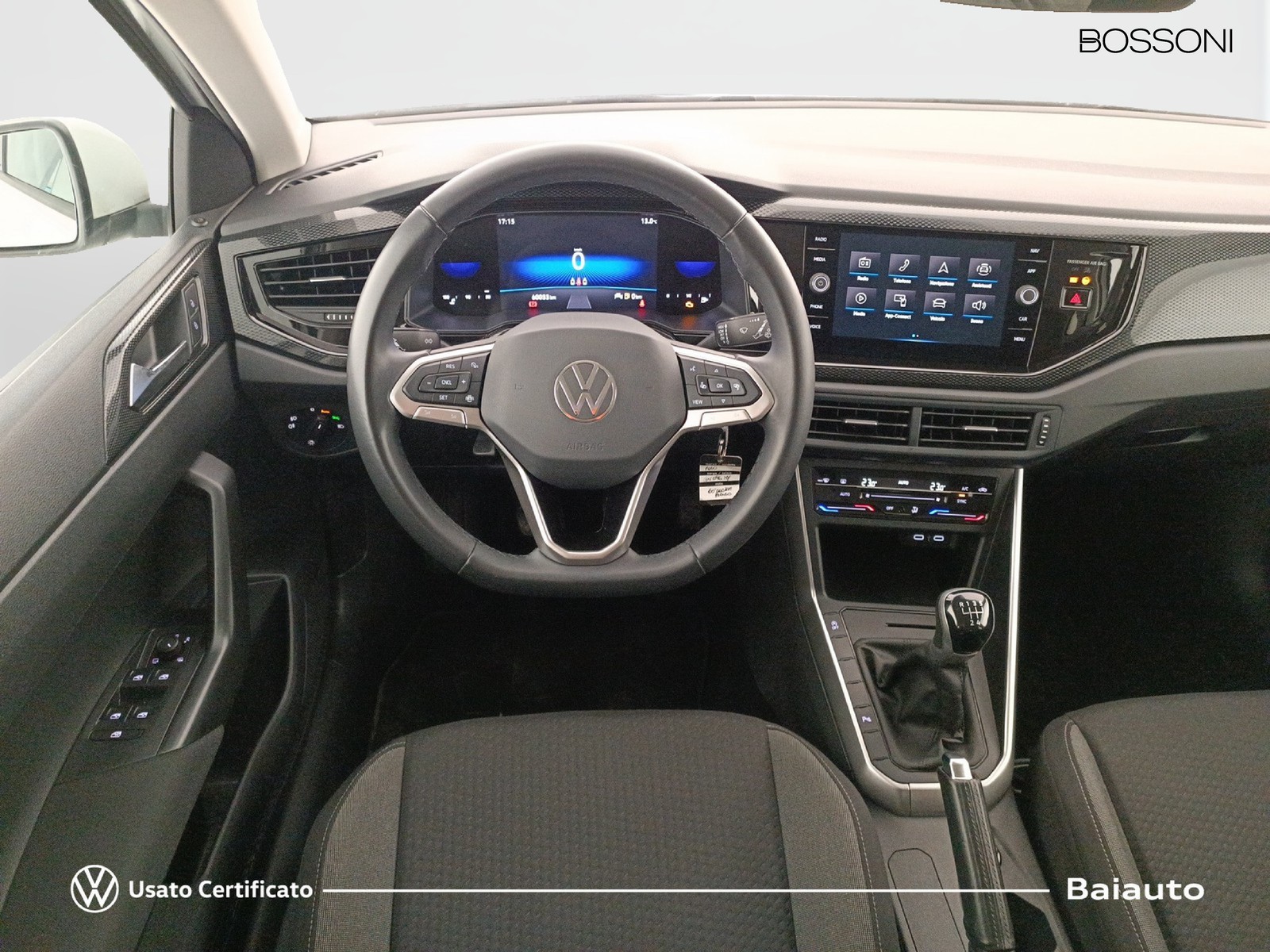 8 - Volkswagen Polo 1.0 tsi 95cv life