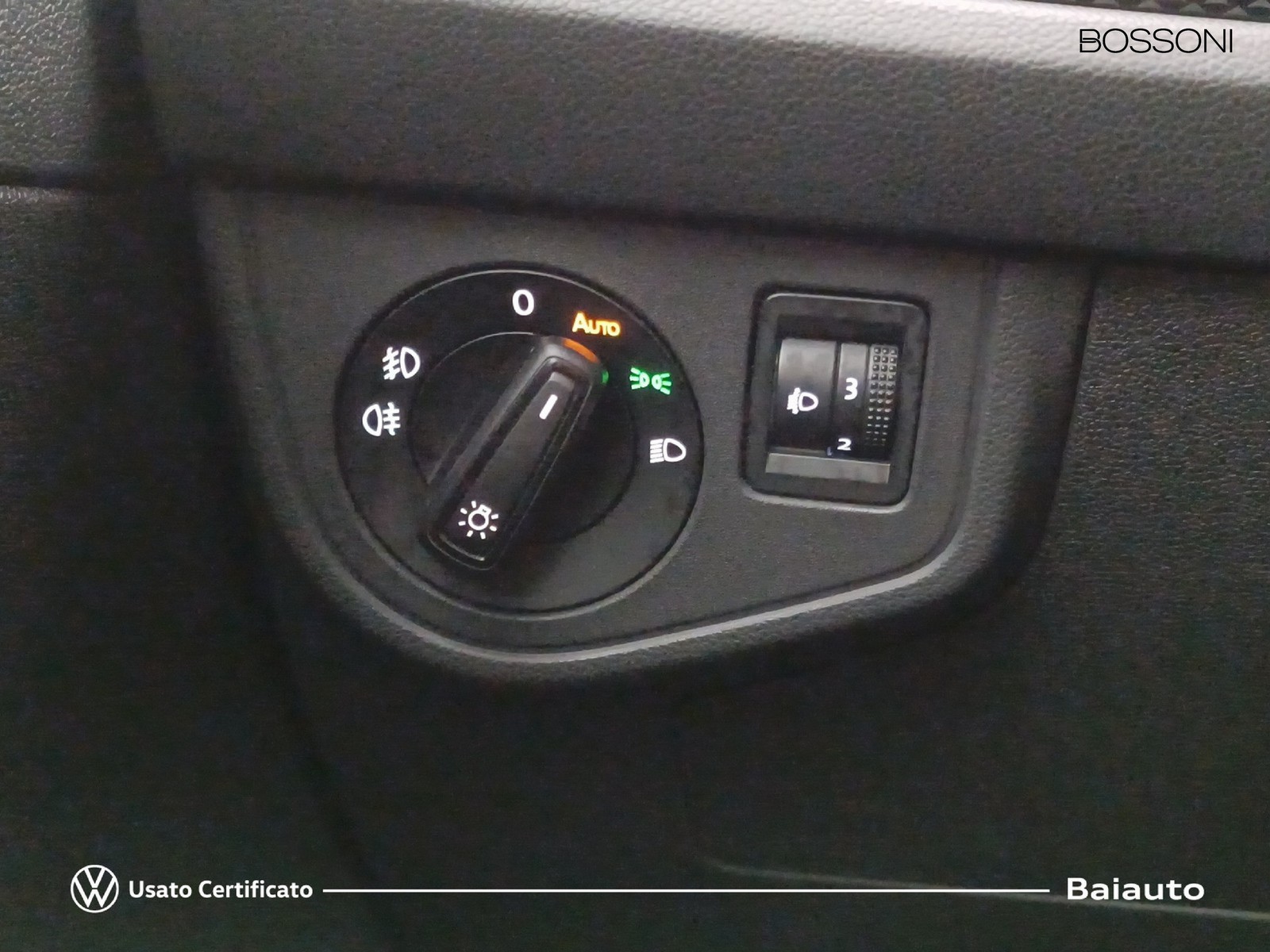 16 - Volkswagen Polo 1.0 tsi 95cv life