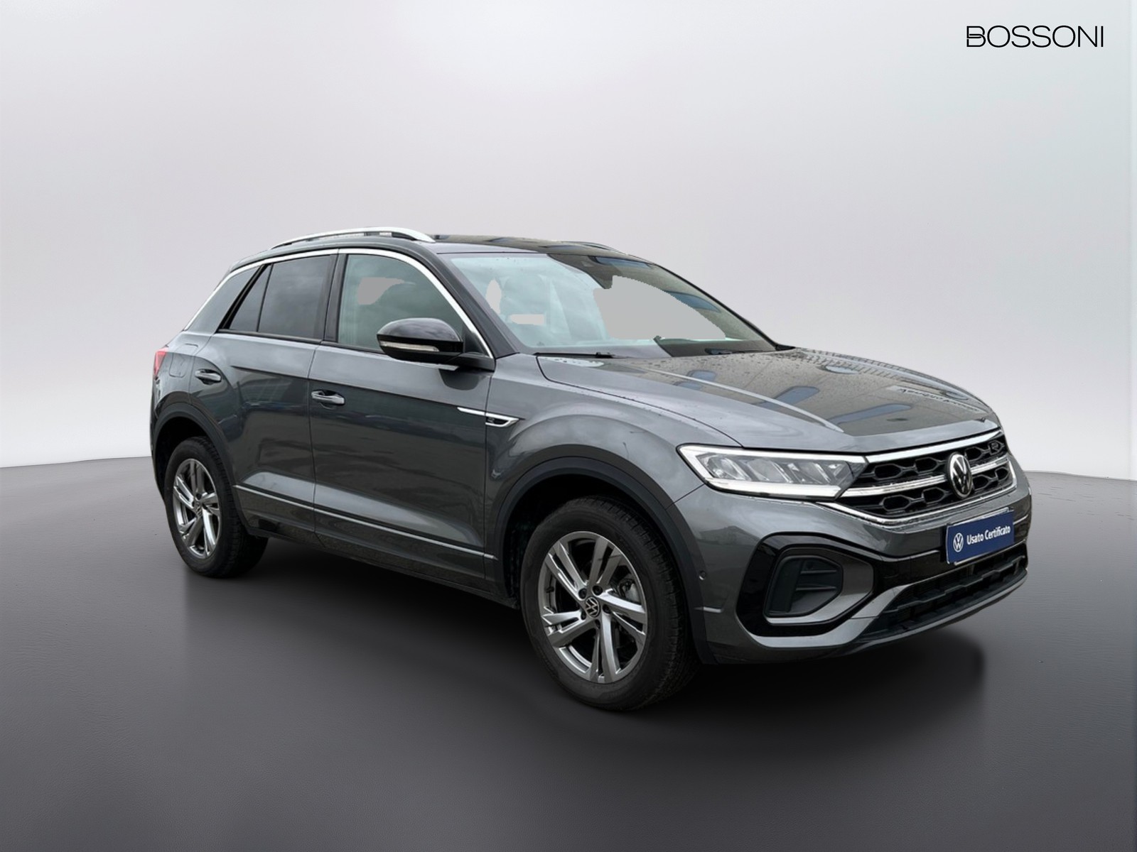 2 - Volkswagen T-Roc 1.5 tsi act r line