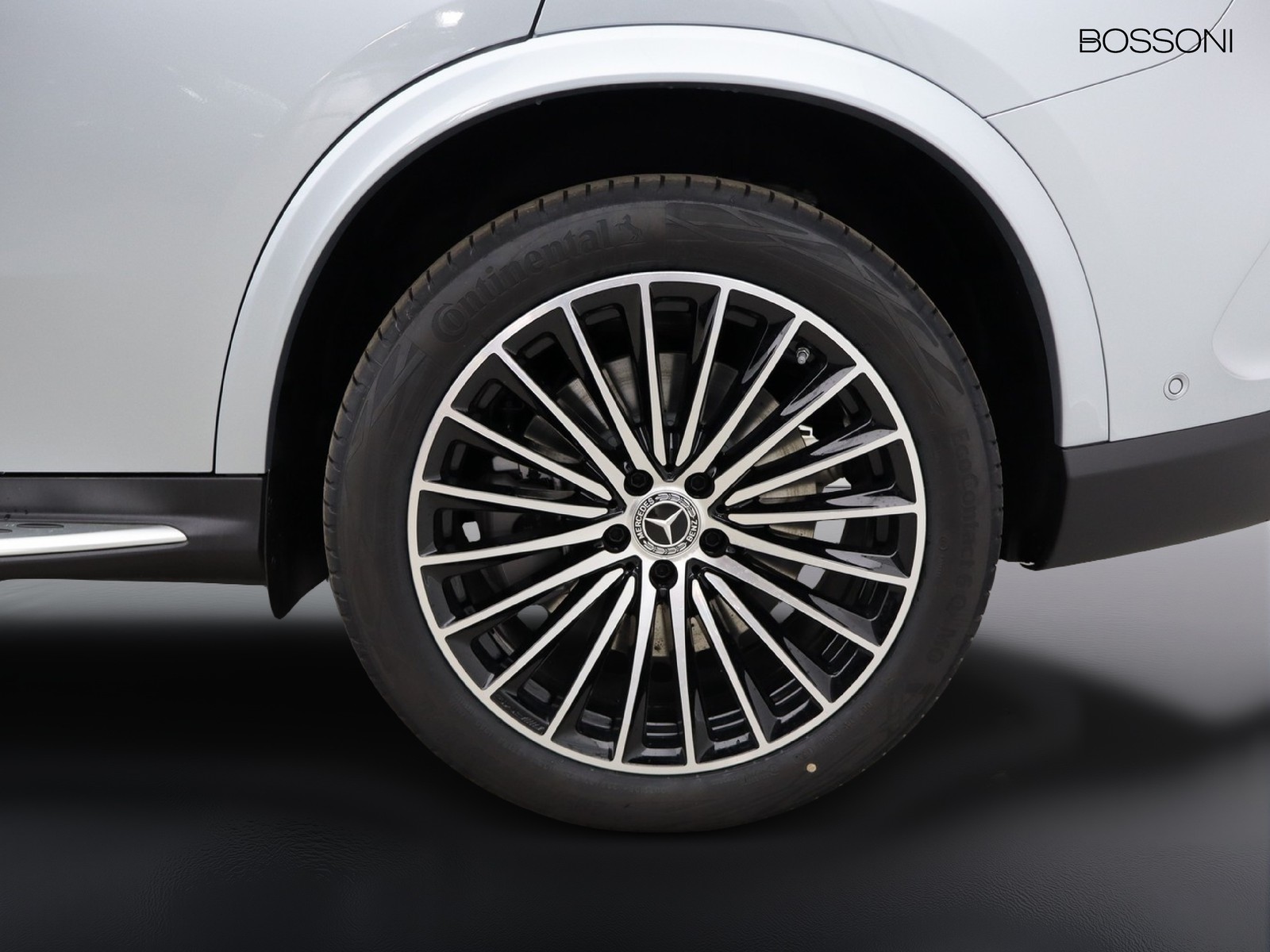 4 - Mercedes GLC suv 300 de plug in hybrid amg line advanced plus 4matic 9g-tronic