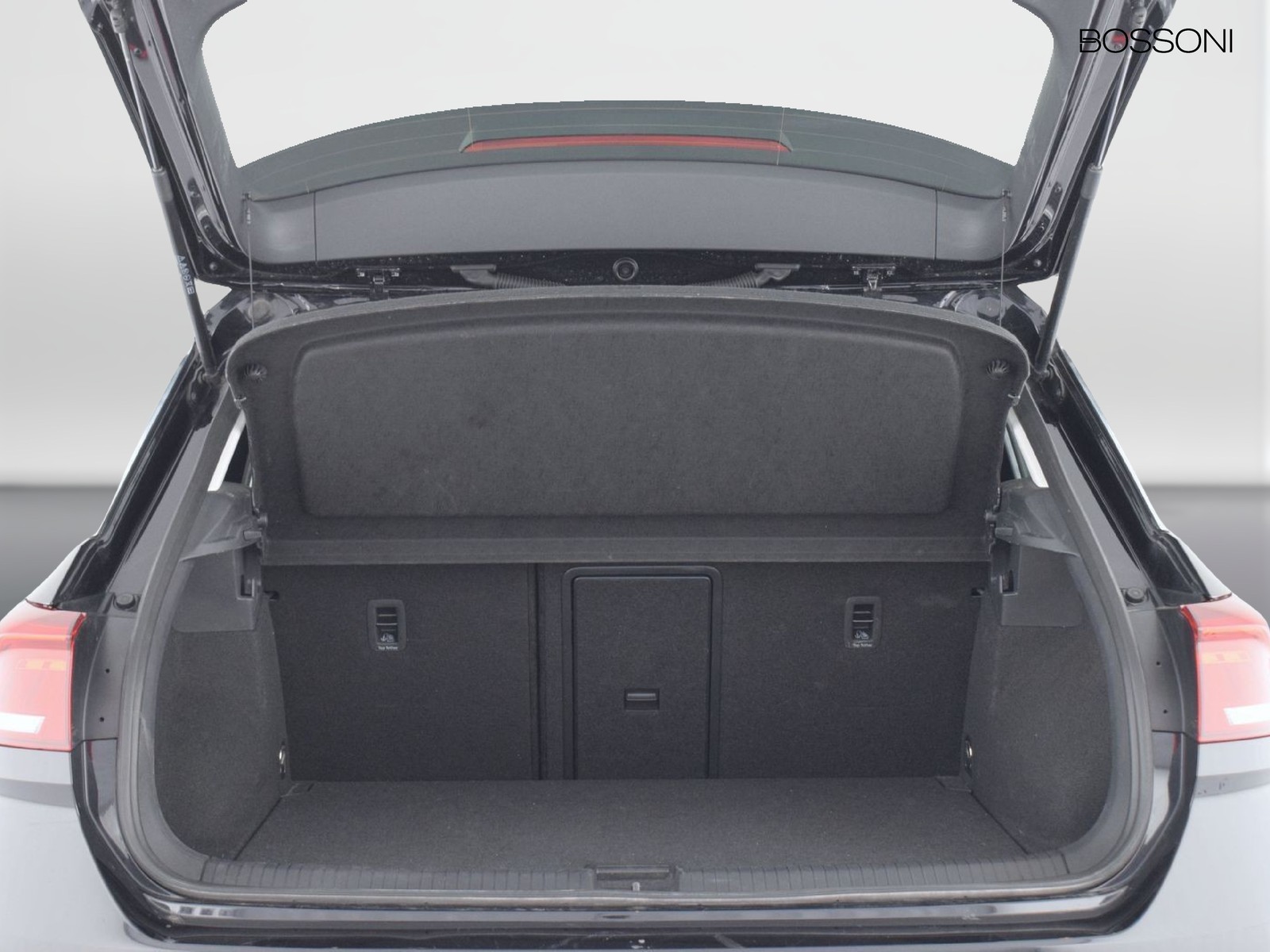 10 - Volkswagen T-Roc 2.0 tdi scr 115cv life