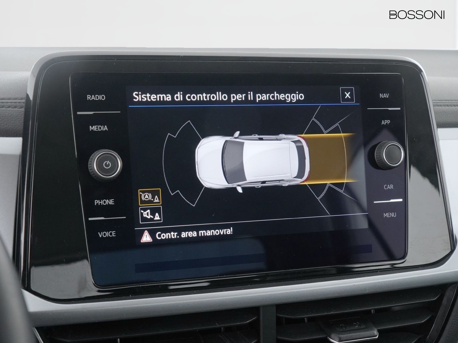 29 - Volkswagen T-Roc 2.0 tdi scr 115cv life