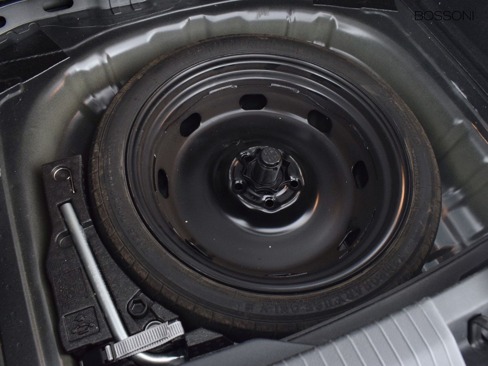 32 - Volkswagen T-Roc 2.0 tdi scr 115cv life