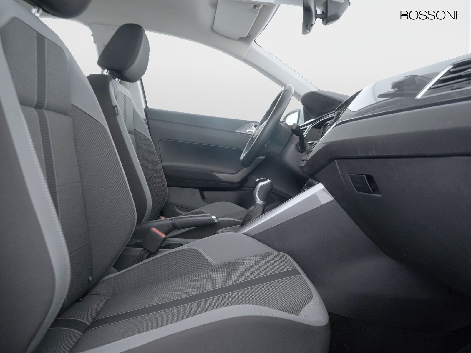 8 - Volkswagen Polo 1.0 tsi 95cv style