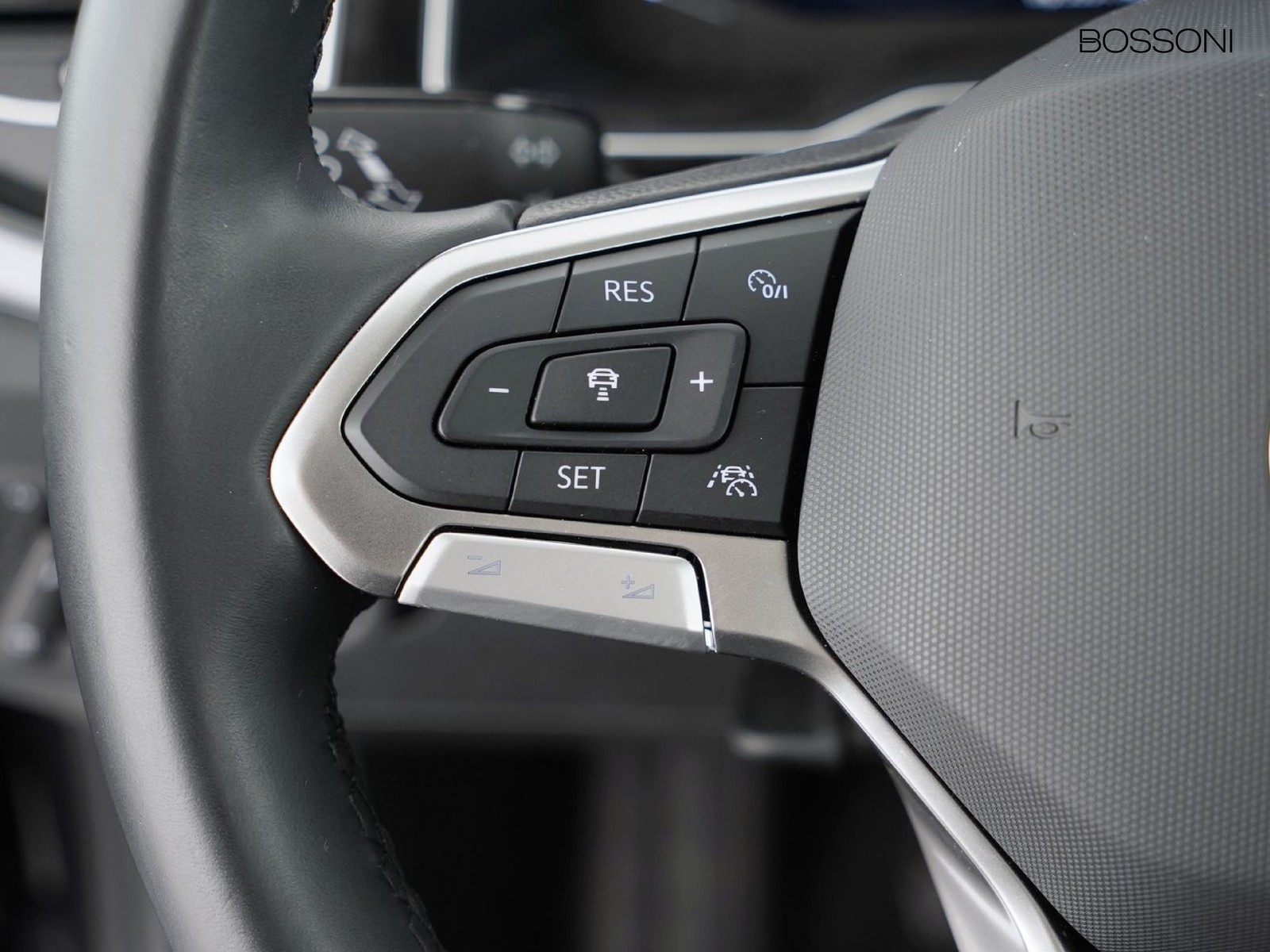 26 - Volkswagen Polo 1.0 tsi 95cv style