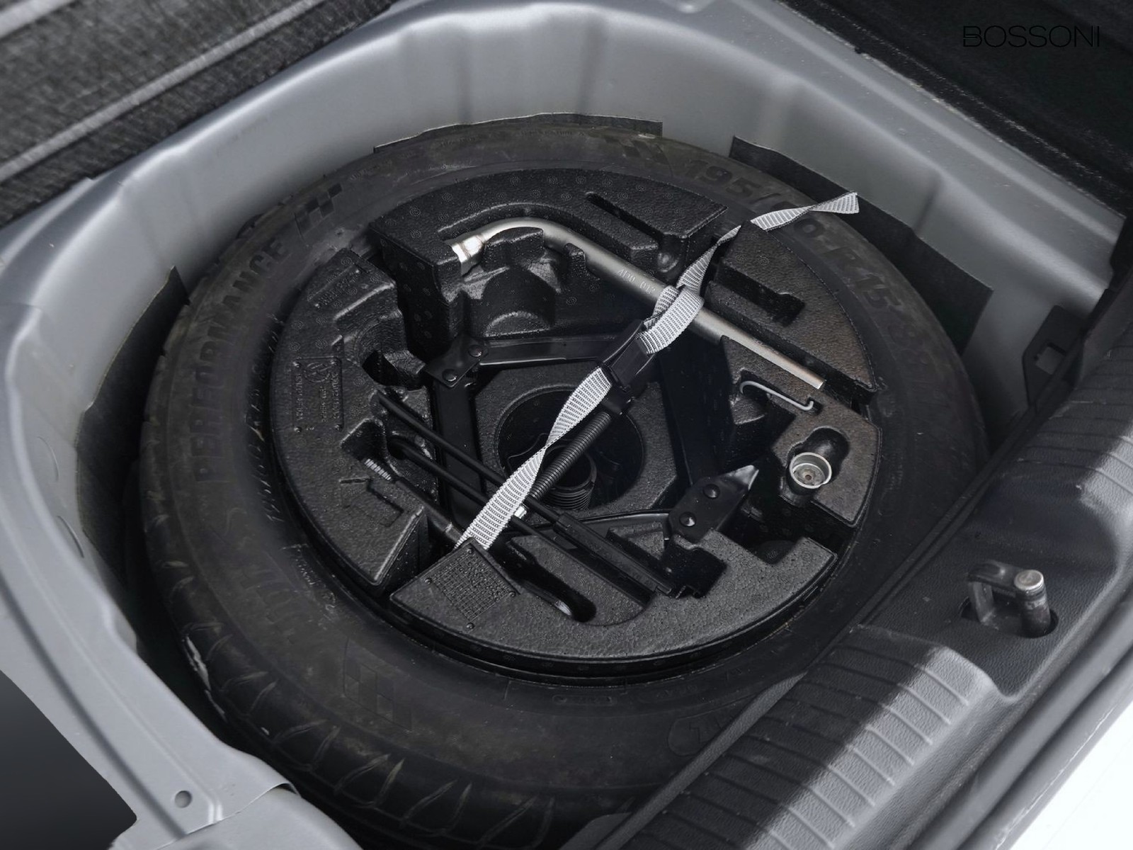 34 - Volkswagen Polo 1.0 tsi 95cv style