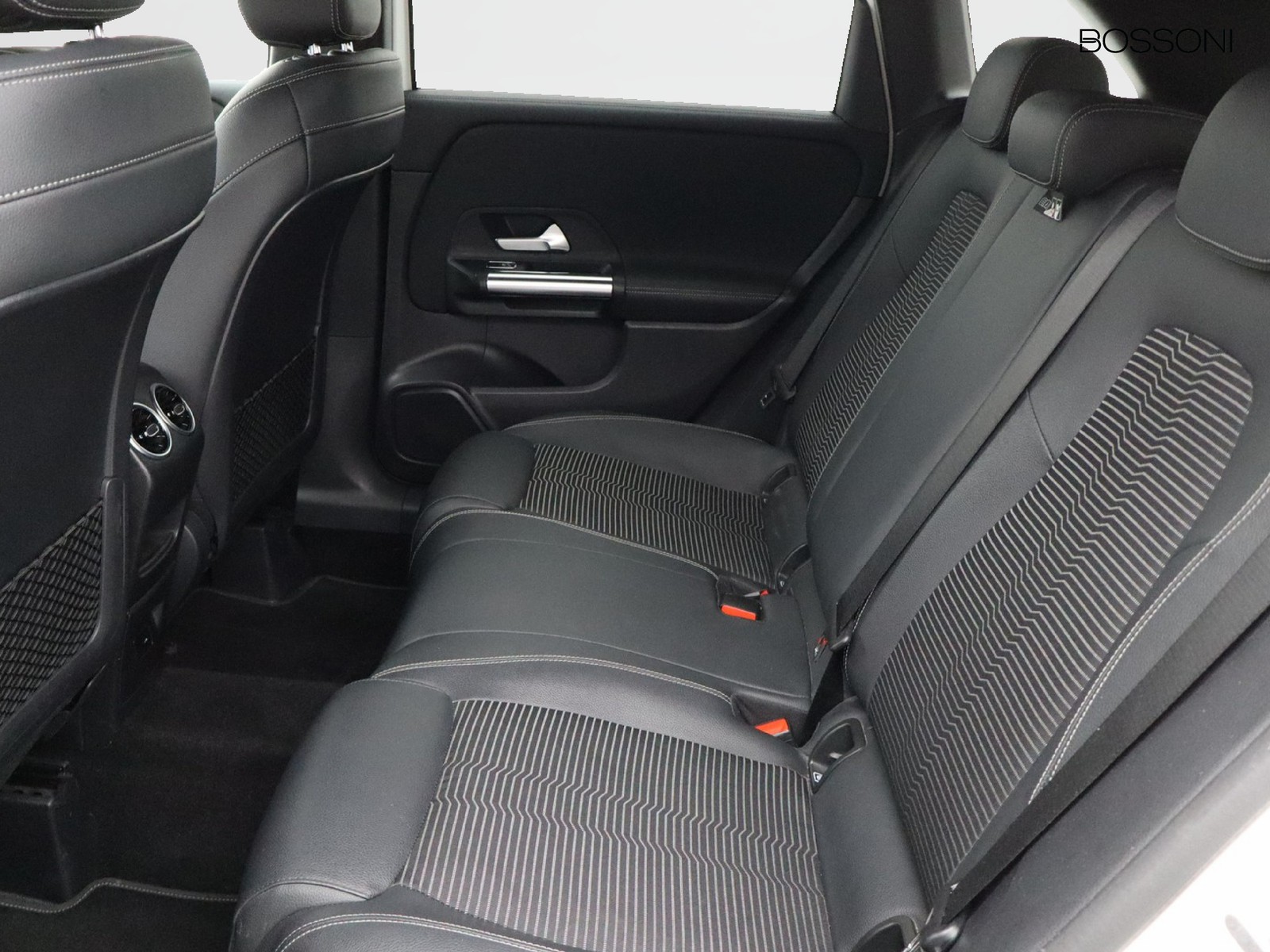 8 - Mercedes Classe B 250 e plug in hybrid (e eq-power) sport plus 8g-dct