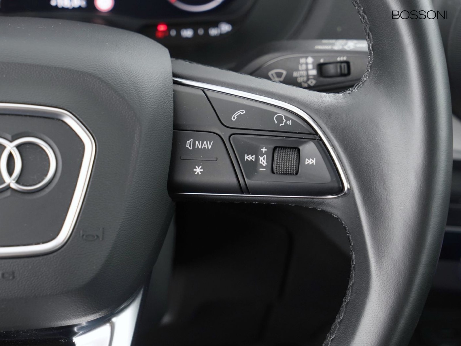 9 - Audi Q2 30 2.0 tdi s line edition s tronic