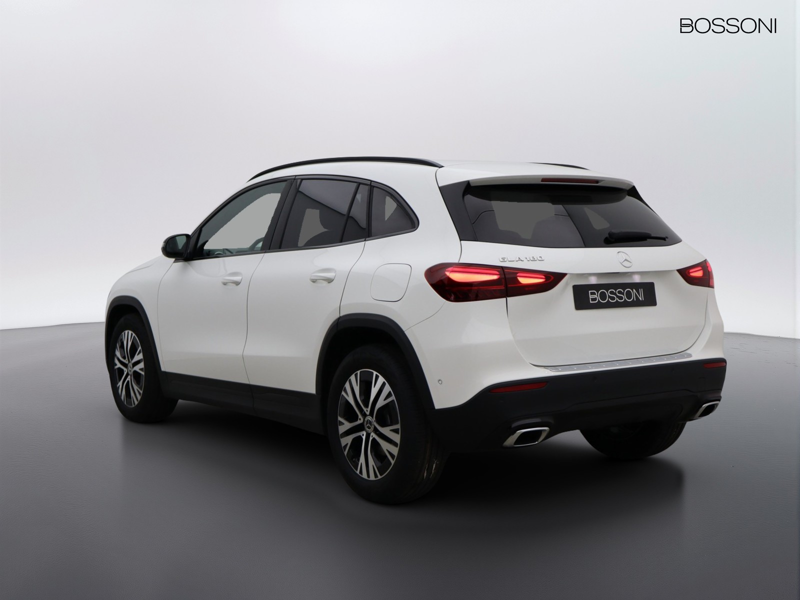 5 - Mercedes GLA 180 progressive advanced 7g-dct