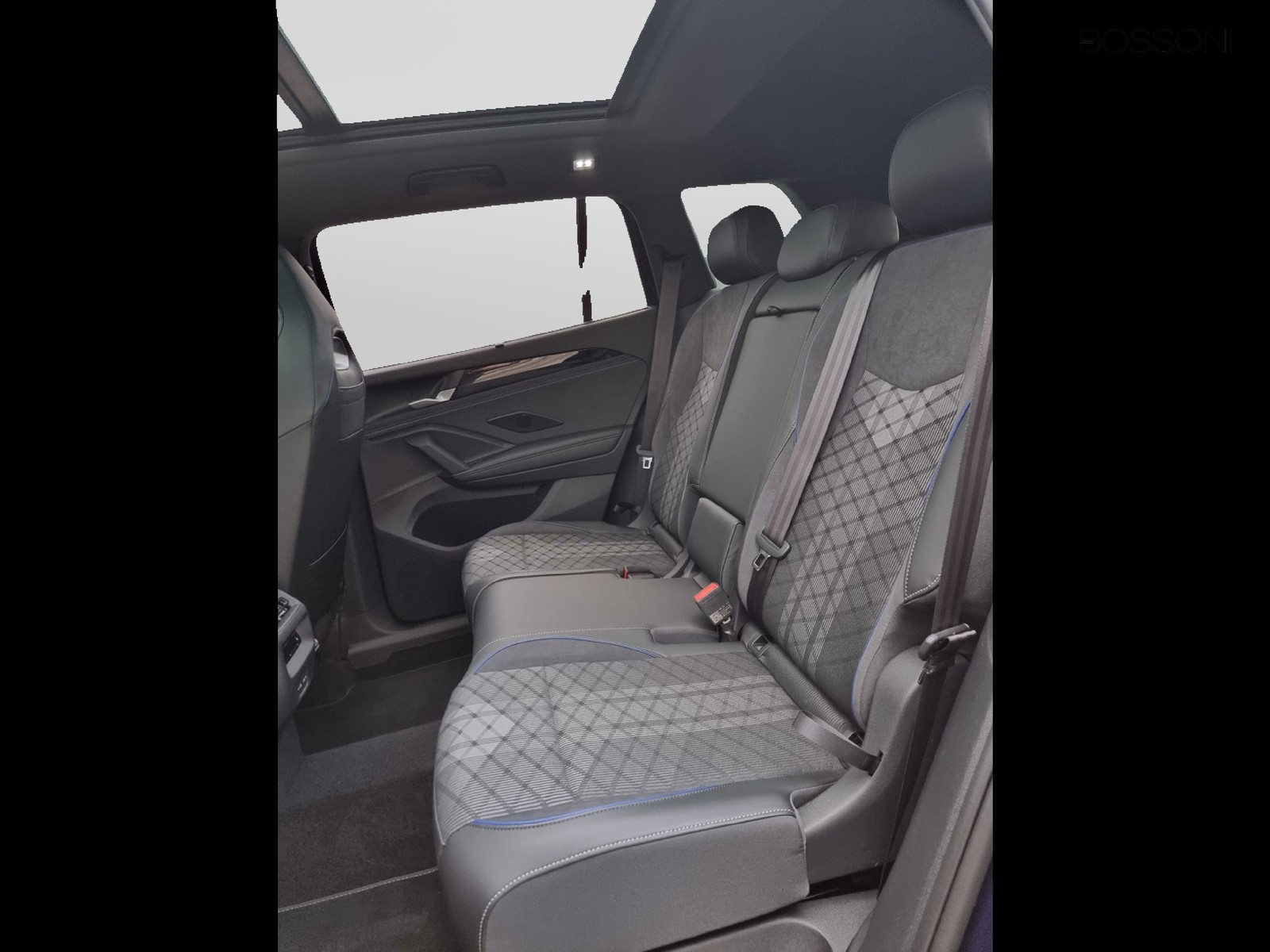 10 - Volkswagen Tayron 1.5 tsi ehybrid 204cv r-line plus dsg