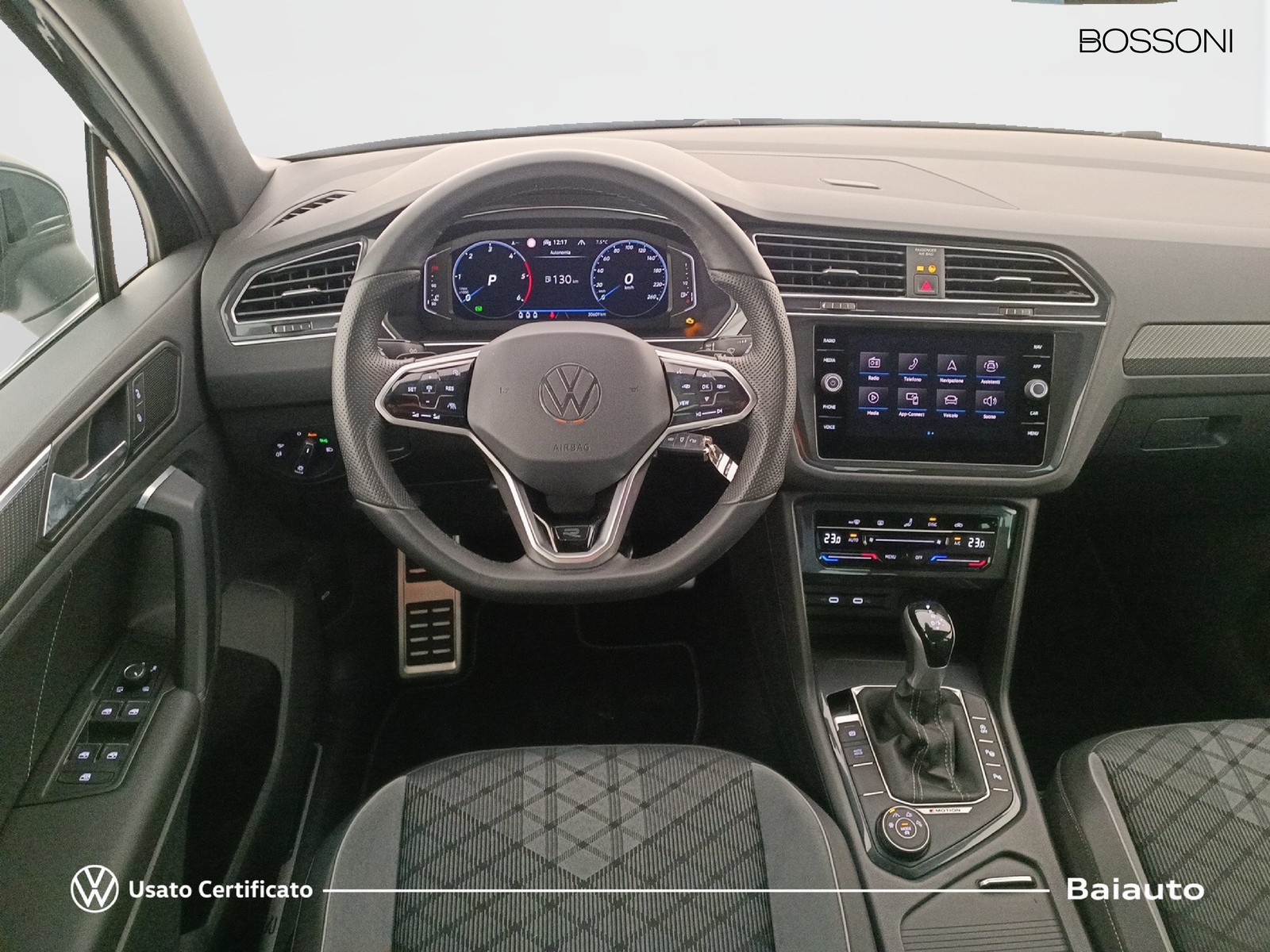 8 - Volkswagen Tiguan 2.0 tdi scr 150cv r-line 4motion dsg
