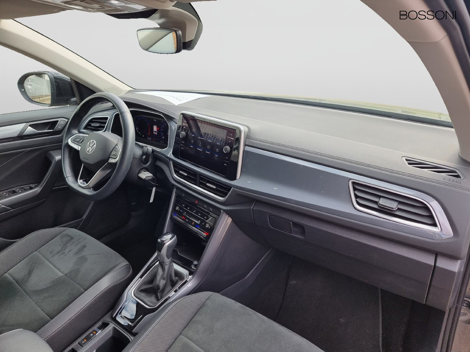 10 - Volkswagen T-Roc 1.5 tsi act style dsg