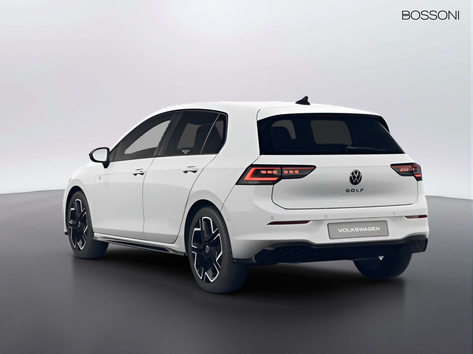 5 - Volkswagen Golf 1.5 etsi act 150cv r-line plus