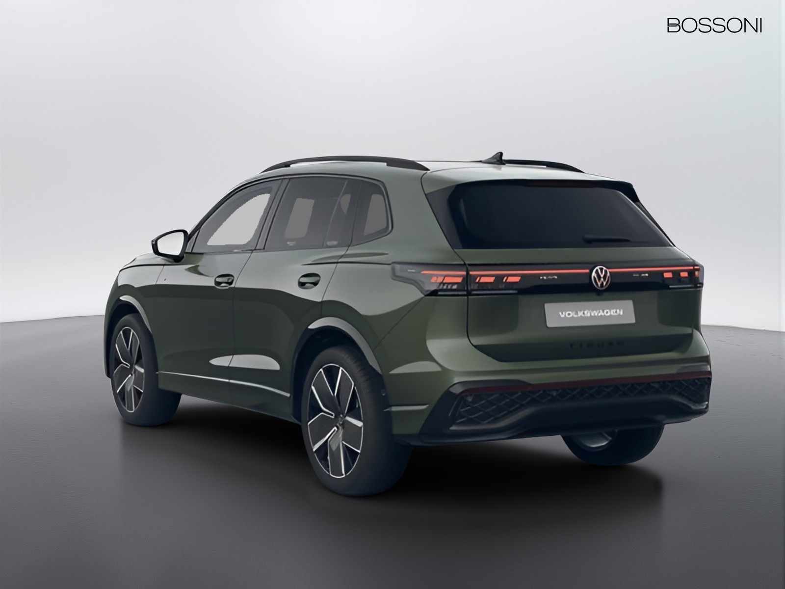 5 - Volkswagen Tiguan 1.5 etsi act 150cv r-line plus dsg