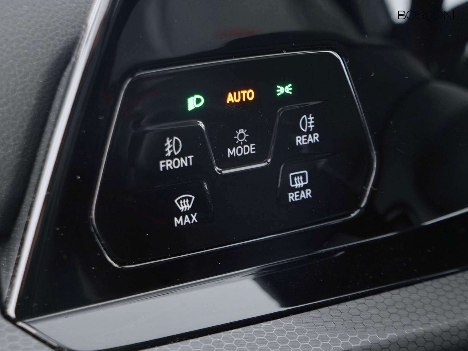 16 - Volkswagen Golf 2.0 tsi 245cv gti dsg