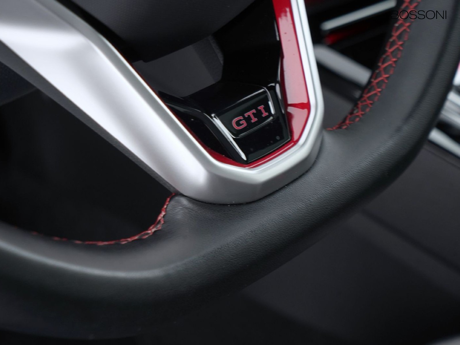 29 - Volkswagen Golf 2.0 tsi 245cv gti dsg