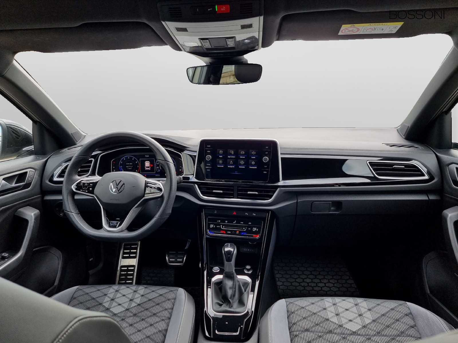 14 - Volkswagen T-Roc 1.5 tsi act r line dsg