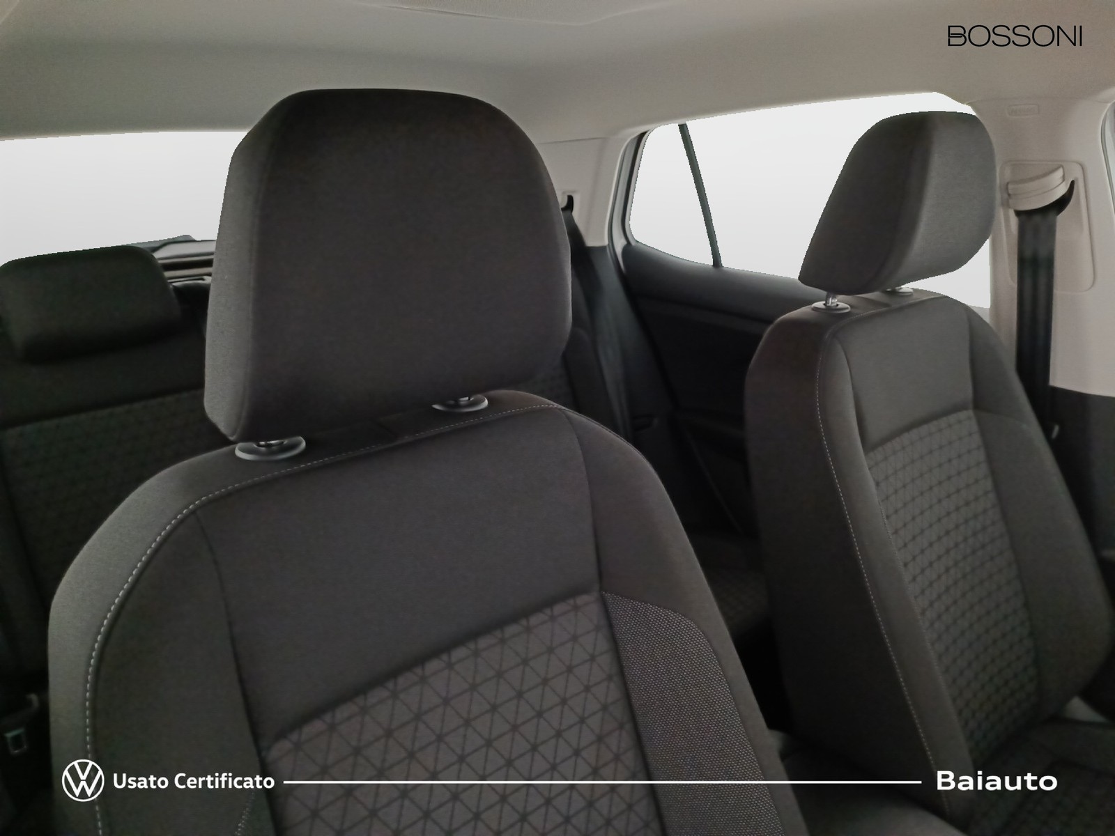 20 - Volkswagen T-Cross 1.0 tsi 110cv style