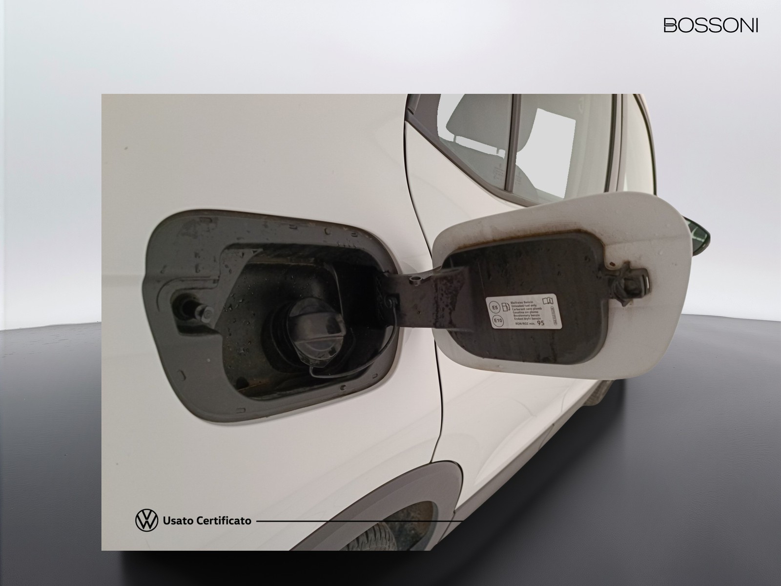 29 - Volkswagen T-Cross 1.0 tsi 110cv style