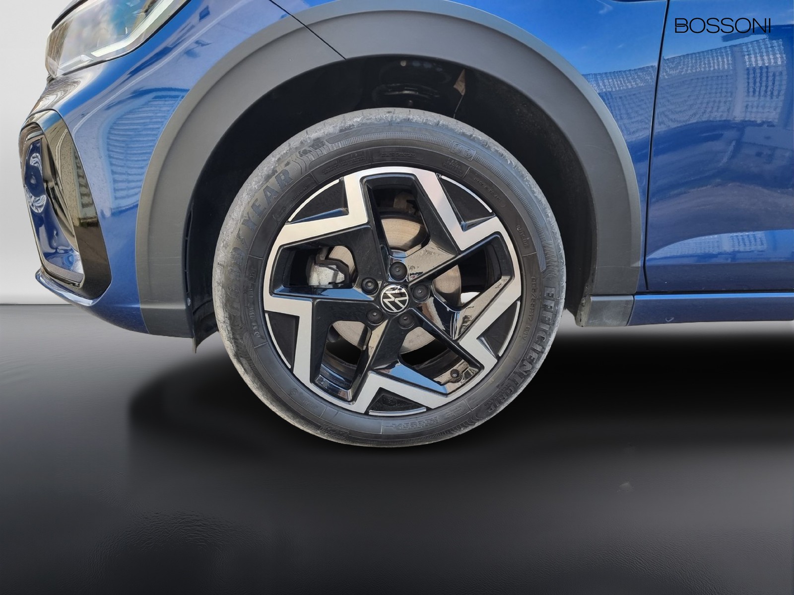 5 - Volkswagen Taigo 1.0 tsi 115cv r-line dsg