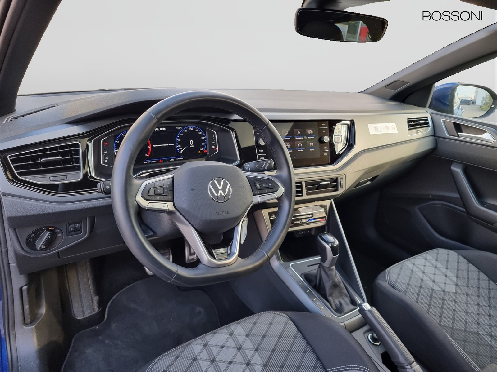 6 - Volkswagen Taigo 1.0 tsi 115cv r-line dsg